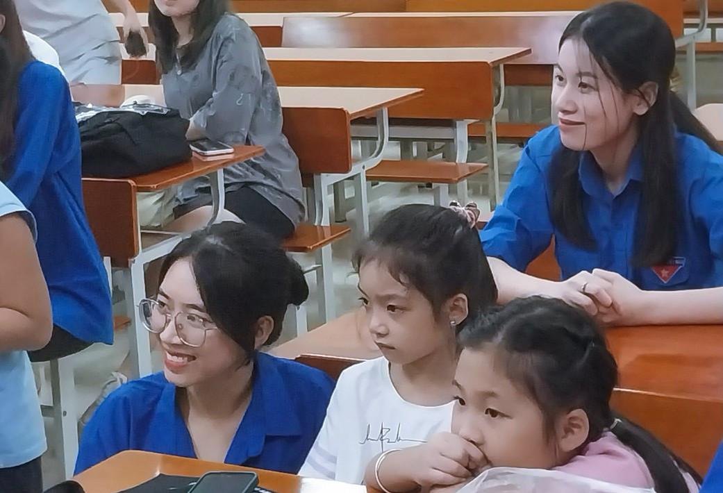 Thanh Trúc trong chương trình Tình nguyện hè Thiếu Nhi Nhi Đồng năm 2022. Thanh Trúc trong chương trình Tình nguyện hè Thiếu Nhi Nhi Đồng năm 2022.