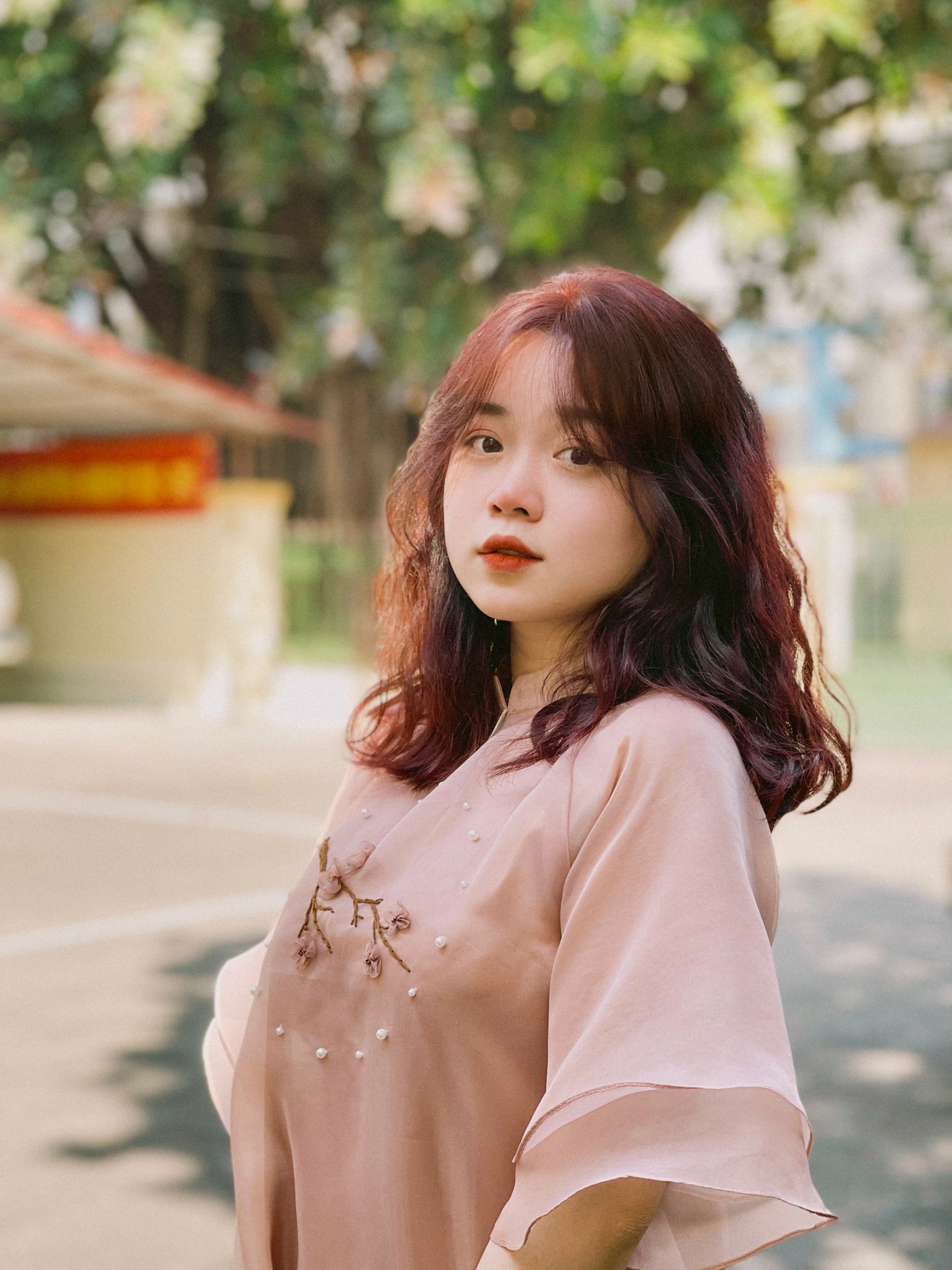 Hoàng Phương Anh (sinh năm 2002) là sinh viên năm 3 của khoa Tiếng Anh, chuyên ngành Sư phạm Tiếng Anh, Trường Đại học Sư phạm Hà Nội. Hoàng Phương Anh (sinh năm 2002) là sinh viên năm 3 của khoa Tiếng Anh, chuyên ngành Sư phạm Tiếng Anh, Trường Đại học Sư phạm Hà Nội.