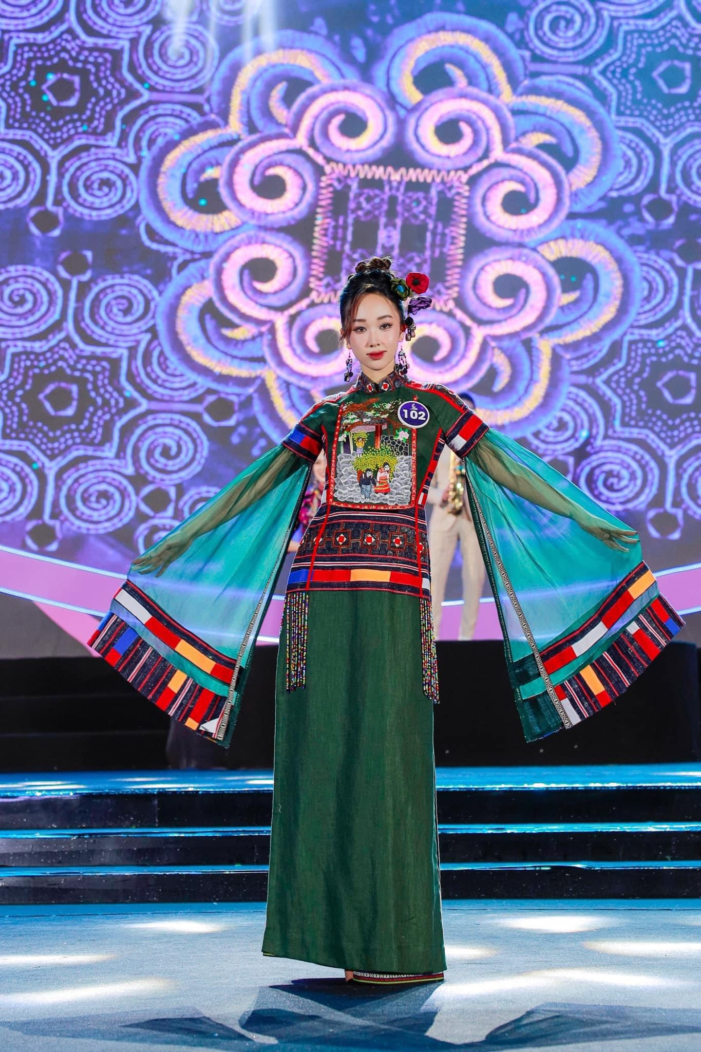 Cao Giang tại cuộc thi Hoa khôi Du lịch Tây Bắc 2023. Cao Giang tại cuộc thi Hoa khôi Du lịch Tây Bắc 2023.