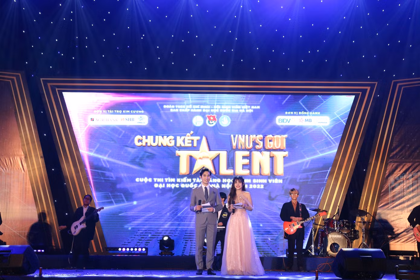 Hoàng An là MC tại Chung kết Tìm kiếm Tài năng Học sinh Sinh viên Đại học Quốc gia.