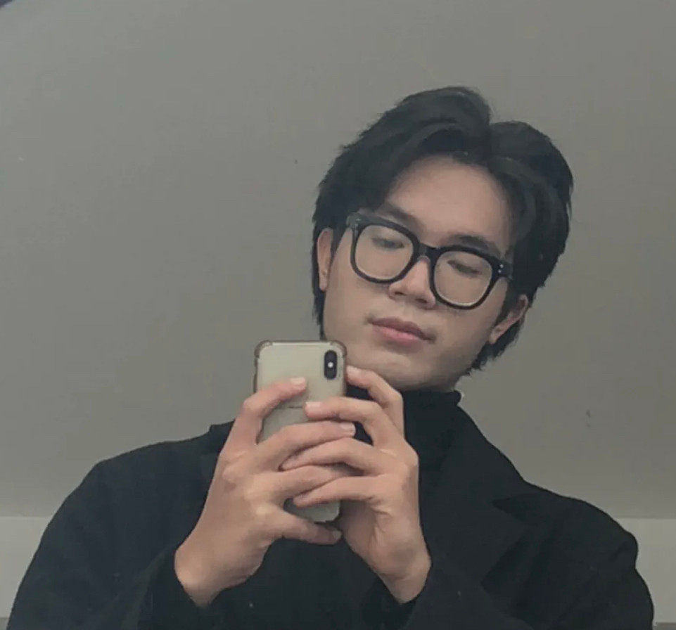 Đặng Tùng Lâm, sinh viên năm 2 ngành Công nghệ giáo dục, Viện Sư phạm kỹ thuật, Đại học Bách khoa Hà Nội.