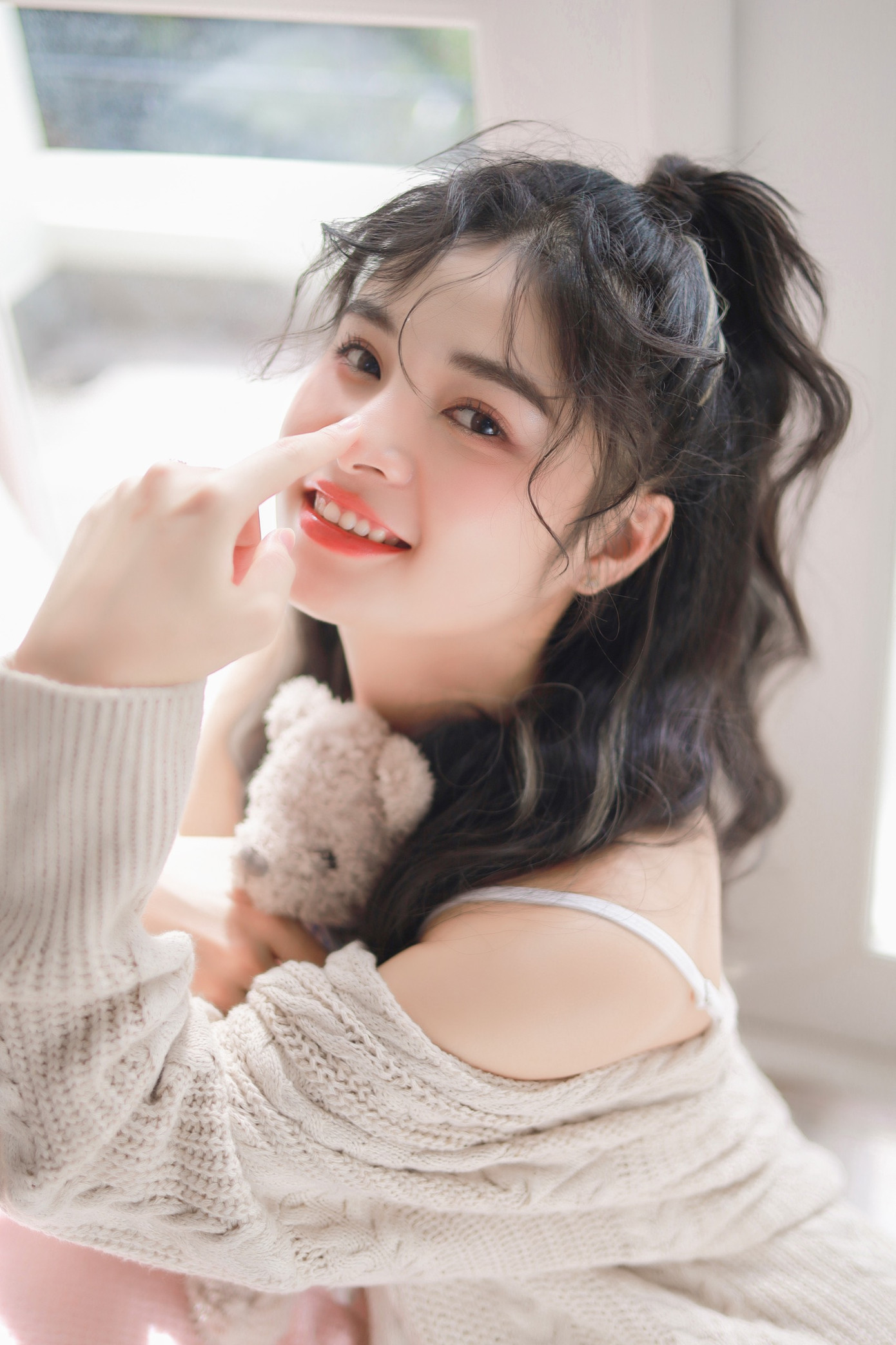 Nguyễn Thị Lành (sinh năm 2001) hiện đang là sinh viên ngành Quản trị kinh doanh của trường Đại học Thủ Dầu Một.