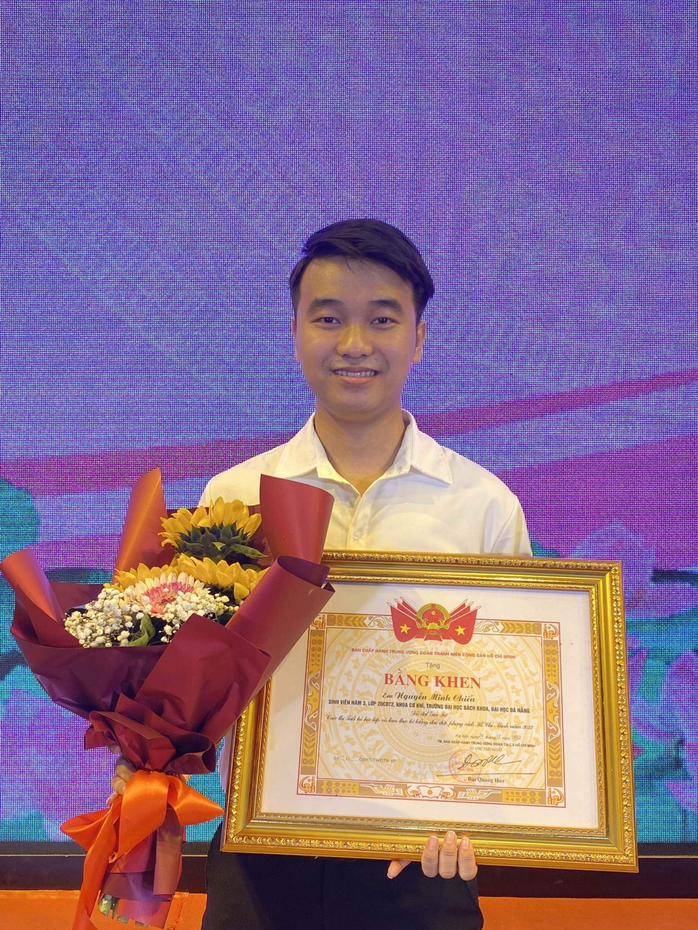 Ủy viên Ban thường vụ Đoàn trường Đại học Bách khoa, Đại học Đà Nẵng.