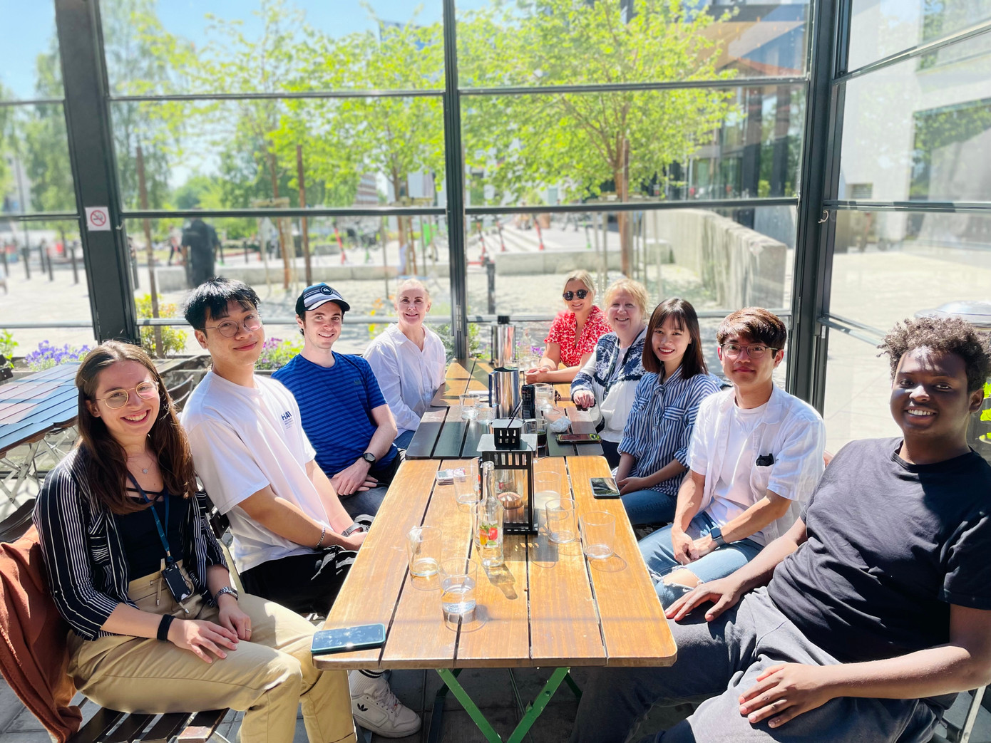 Sau 2 năm học Thạc sĩ Hậu đã trở nên tự tin hơn trong giao tiếp và tích lũy được nhiều kinh nghiệm.