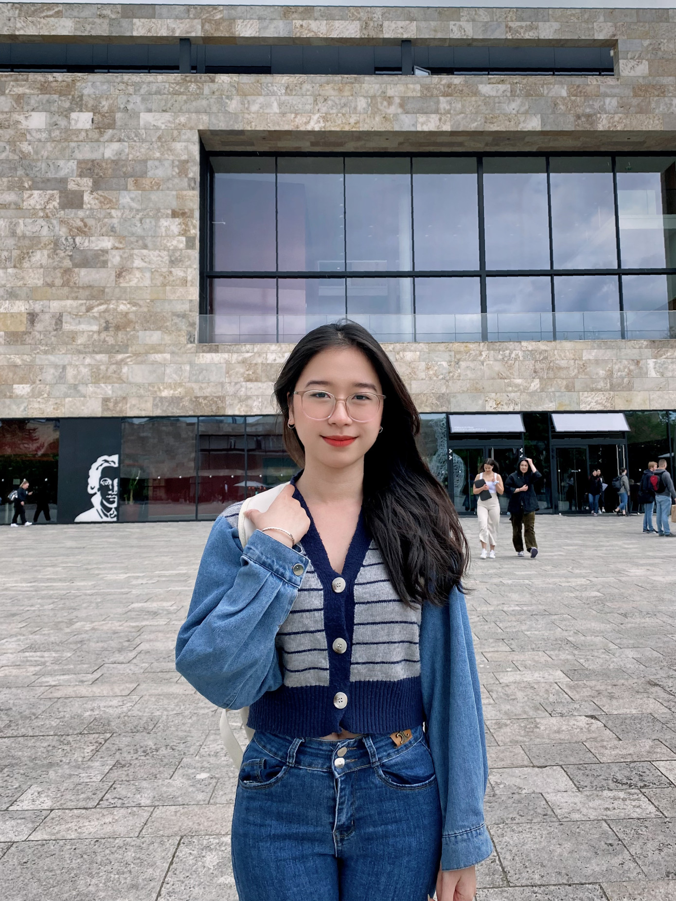 Linh đang tham gia chương trình trao đổi sinh viên tại Goethe University Frankfurt (Đức).