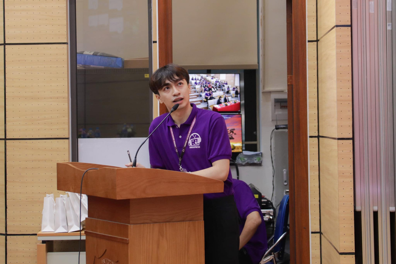 Hà Vũ Hoàng - Phó Chủ tịch Hội Sinh viên Trường Đại học Y Hà Nội. Hà Vũ Hoàng - Phó Chủ tịch Hội Sinh viên Trường Đại học Y Hà Nội.