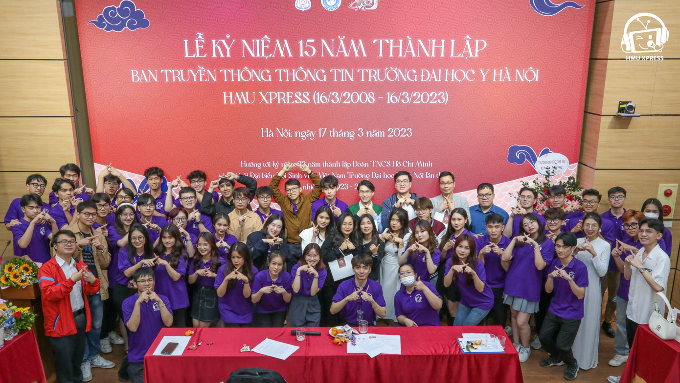 Rèn luyện được nhiều kĩ năng từ các phong trào, hoạt động Đoàn - Hội. Rèn luyện được nhiều kĩ năng từ các phong trào, hoạt động Đoàn - Hội.