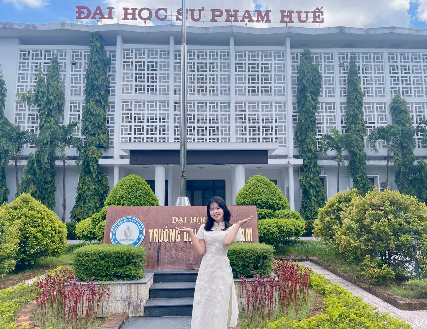 Chọn học tập ở Huế bởi sự gần gũi và thân thiện của con người nơi đây.