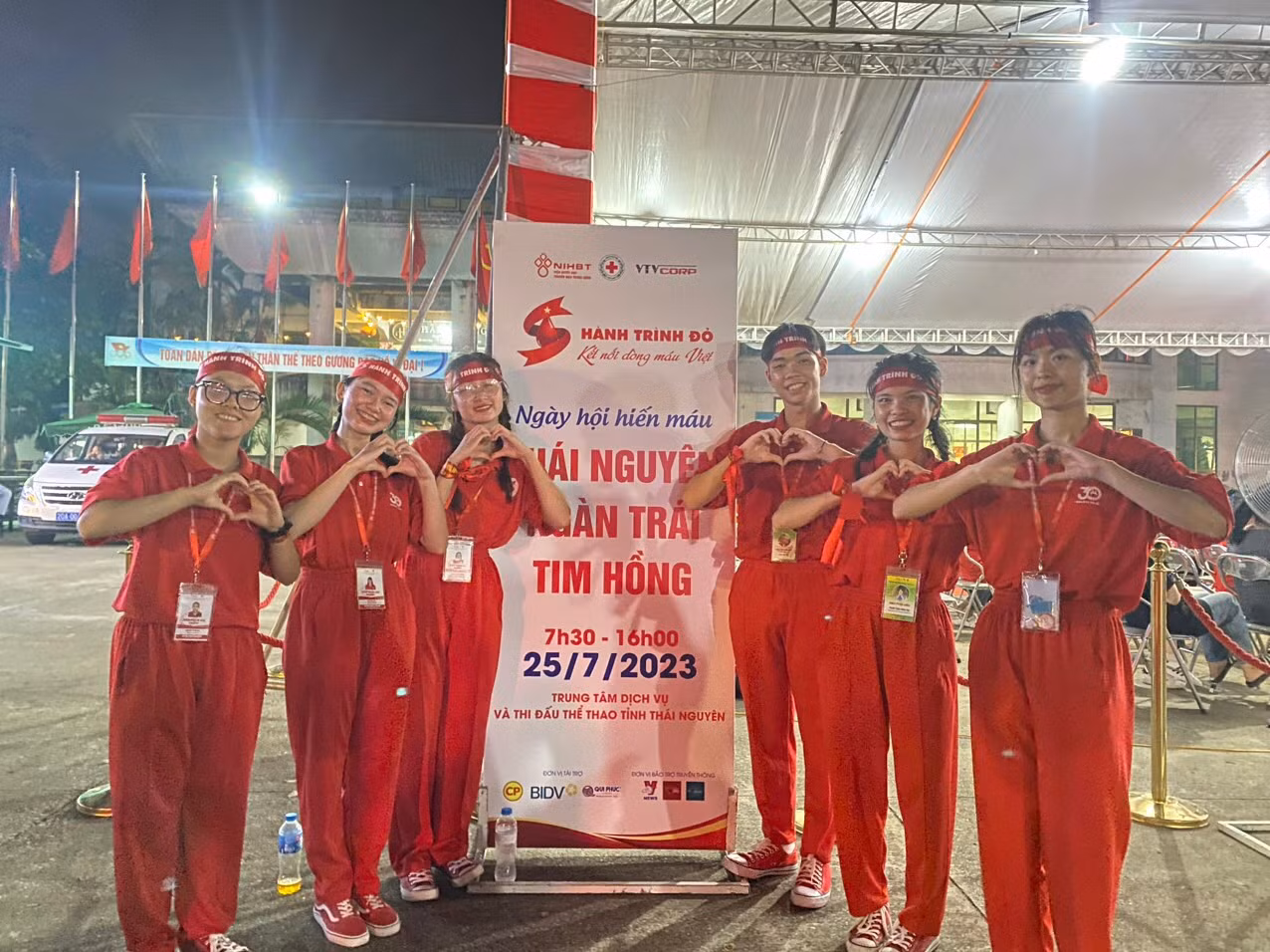 Những giọt mồ hôi chảy ướt đẫm lưng áo cùng đồng đội sẽ mãi là kỷ niệm khó quên trong những năm tháng thanh xuân của Tân. Những giọt mồ hôi chảy ướt đẫm lưng áo cùng đồng đội sẽ mãi là kỷ niệm khó quên trong những năm tháng thanh xuân của Tân.