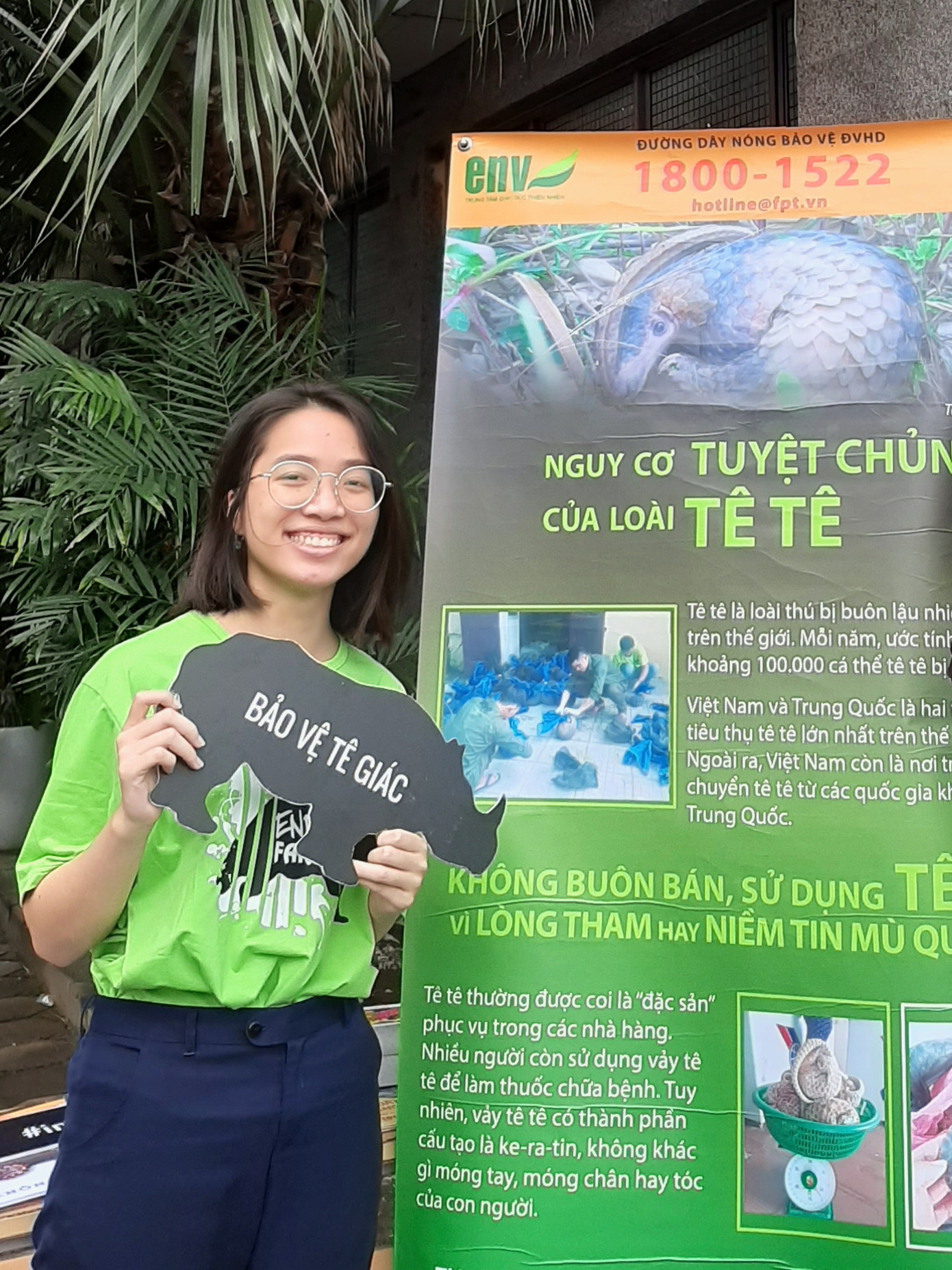 Phương Thanh khi là tình nguyện viên tại Trung tâm Giáo dục Thiên nhiên ENV về bảo vệ động vật hoang dã.