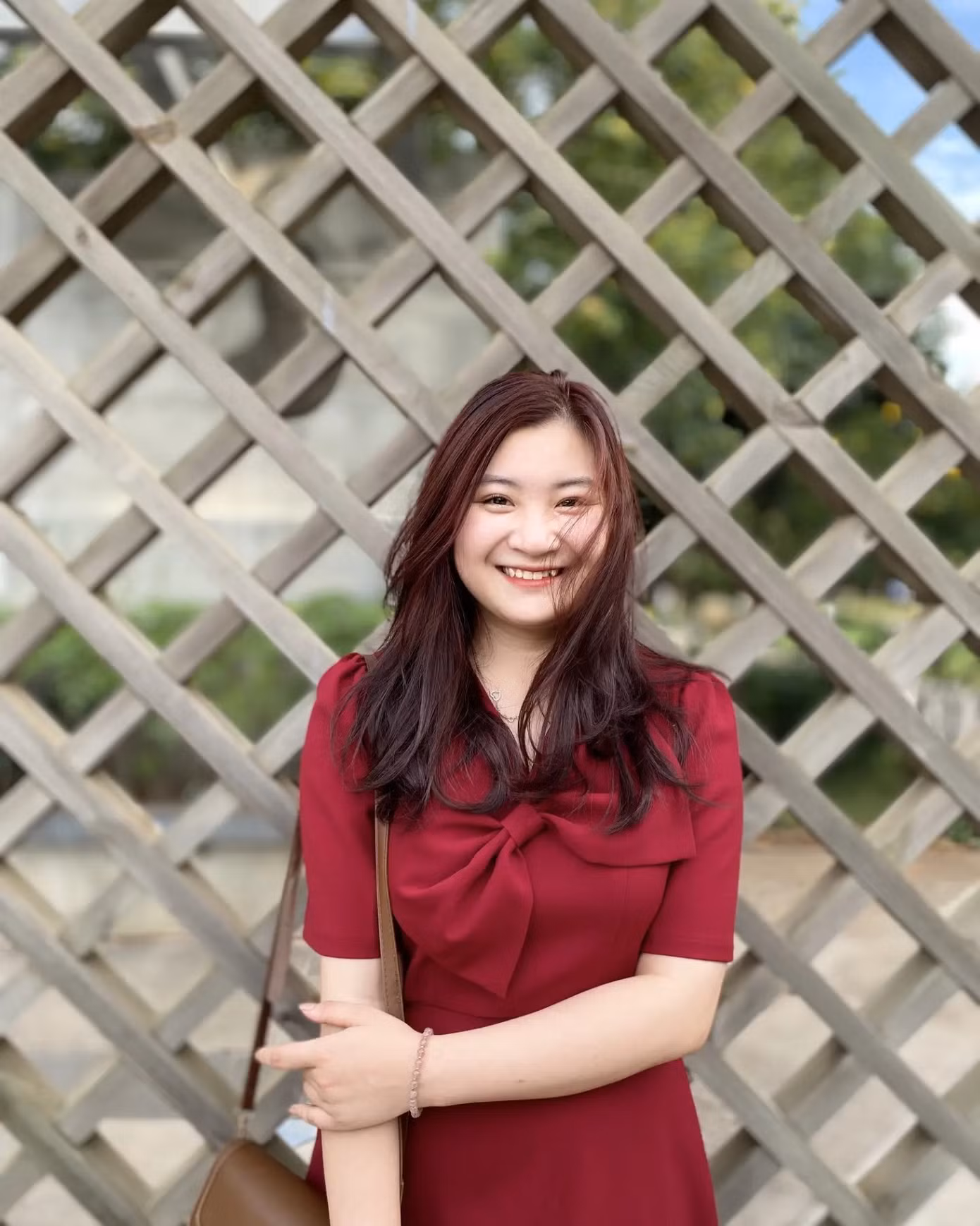 Từ một cô gái ngành Công nghệ Sinh học Bích xuất sắc giành học bổng thạc sĩ ngành giáo dục.