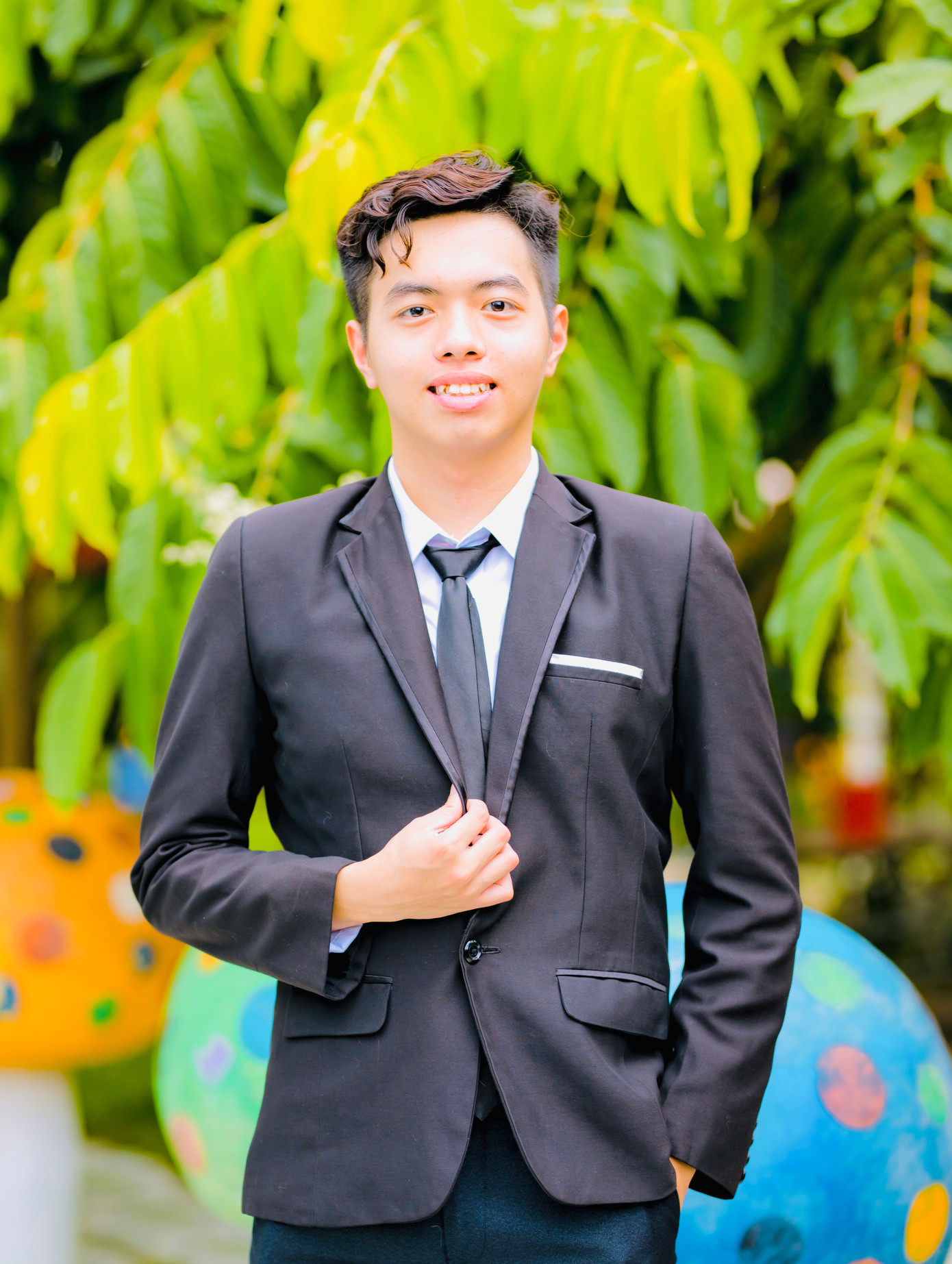 Phan Nhật Minh (sinh năm 2004) đang là sinh viên năm thứ nhất khoa Quan hệ Công chúng - Truyền thông, Trường Đại học Văn Lang. Phan Nhật Minh (sinh năm 2004) đang là sinh viên năm thứ nhất khoa Quan hệ Công chúng - Truyền thông, Trường Đại học Văn Lang.