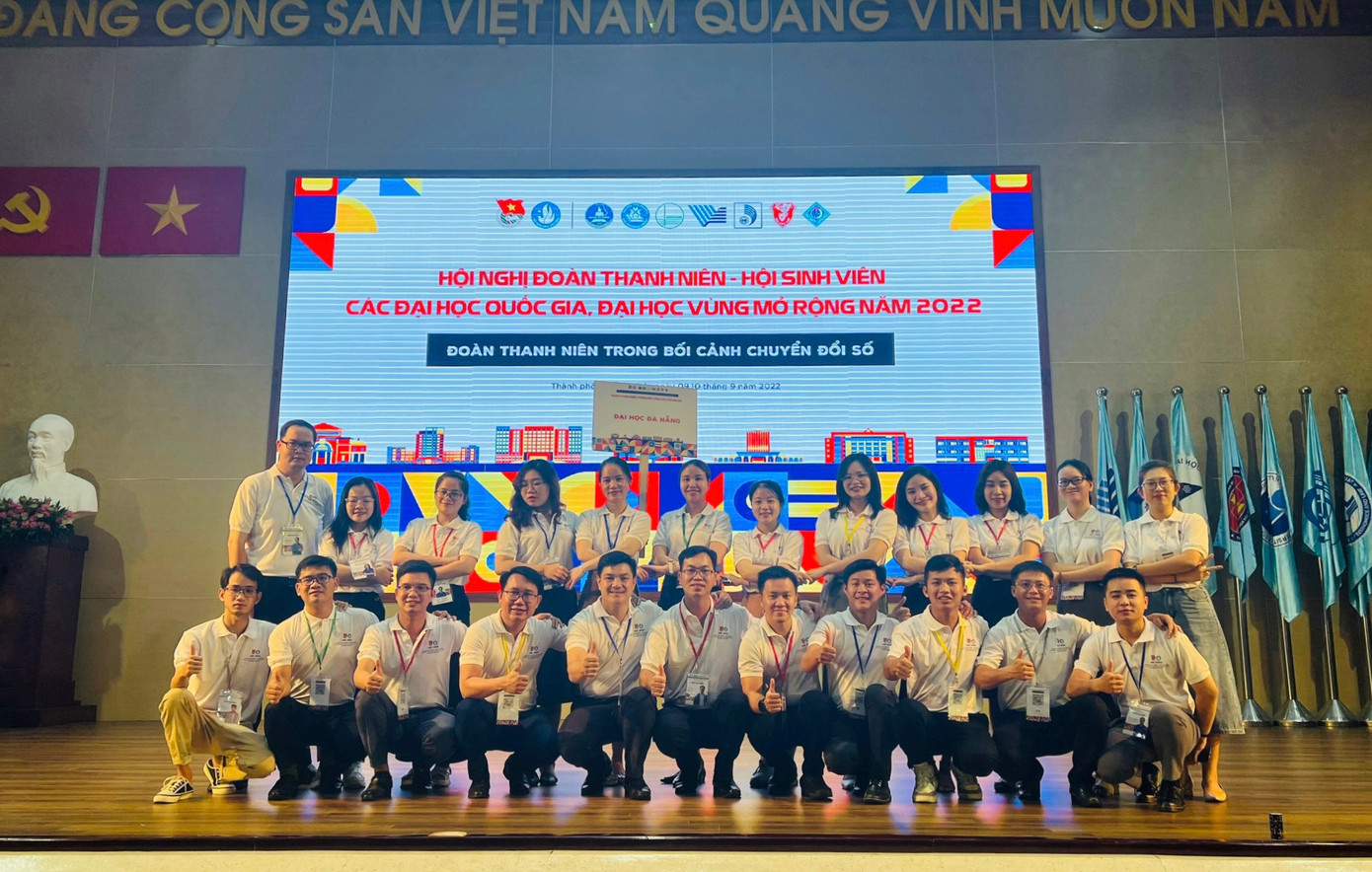 Tham gia Hội nghị Đại học Quốc gia vùng mở rộng tại Thành phố Hồ Chí Minh.