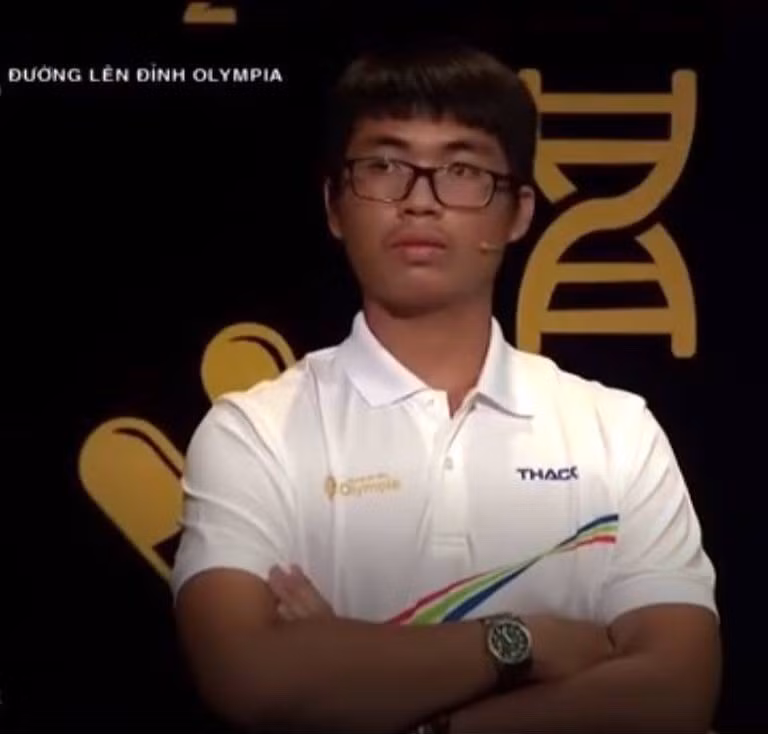 Hồng Phát trong chương trình Đường lên đỉnh Olympia năm thứ 18.