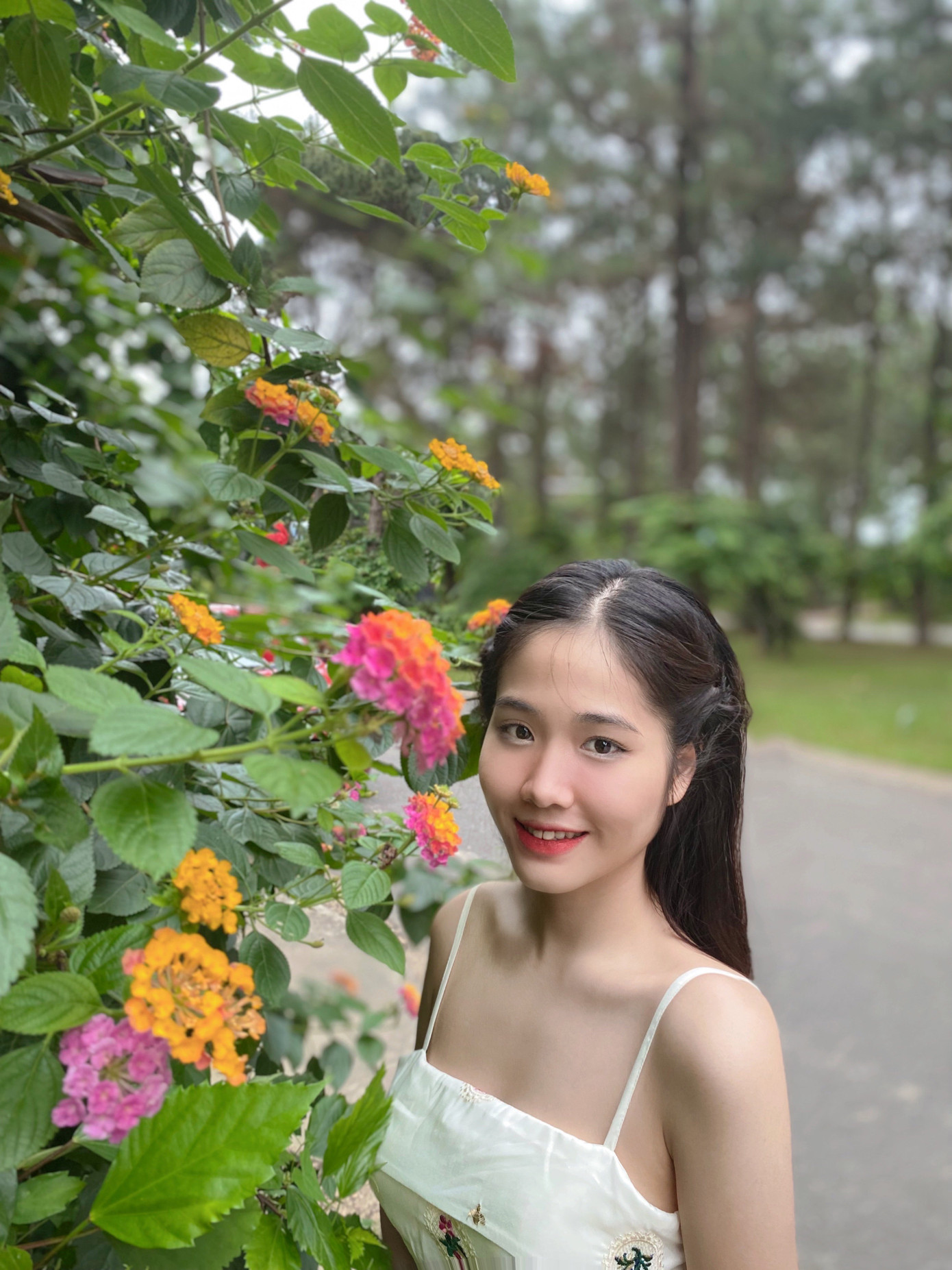 Hiện tại, Ngọc Chinh đảm nhận chức vụ Chi hội trưởng và Uỷ viên Chi đoàn. Hiện tại, Ngọc Chinh đảm nhận chức vụ Chi hội trưởng và Uỷ viên Chi đoàn.