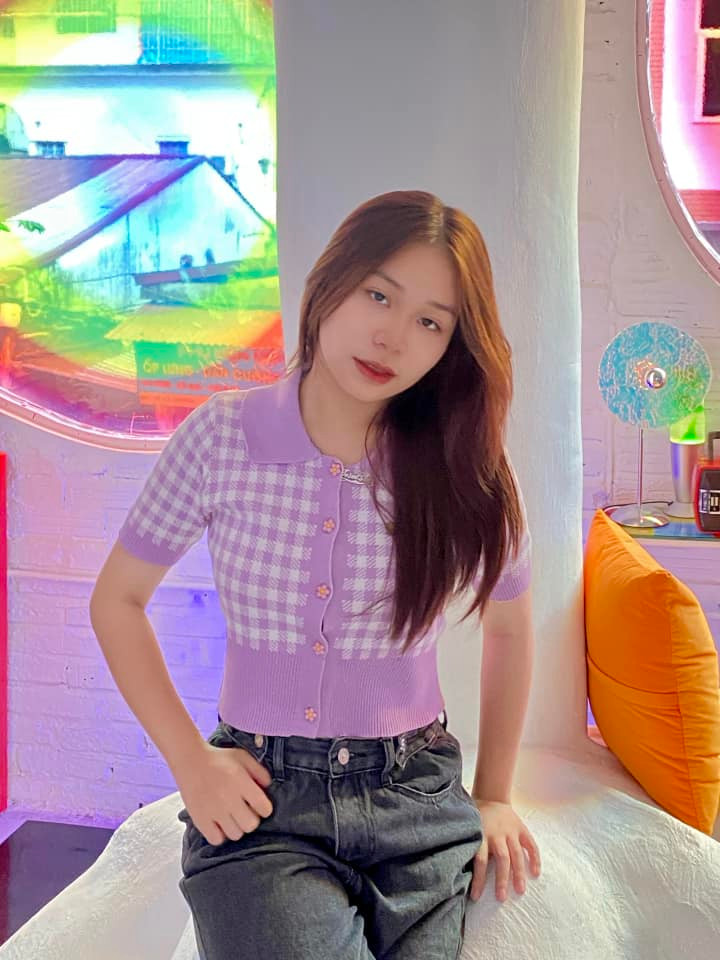 Sang Mỹ du học, nữ sinh đặt mục tiêu sẽ cố gắng để đạt được mức điểm tốt trên trường, tham gia các hoạt động, các câu lạc bộ và duy trì mối quan hệ với các giáo sư. Sang Mỹ du học, nữ sinh đặt mục tiêu sẽ cố gắng để đạt được mức điểm tốt trên trường, tham gia các hoạt động, các câu lạc bộ và duy trì mối quan hệ với các giáo sư.