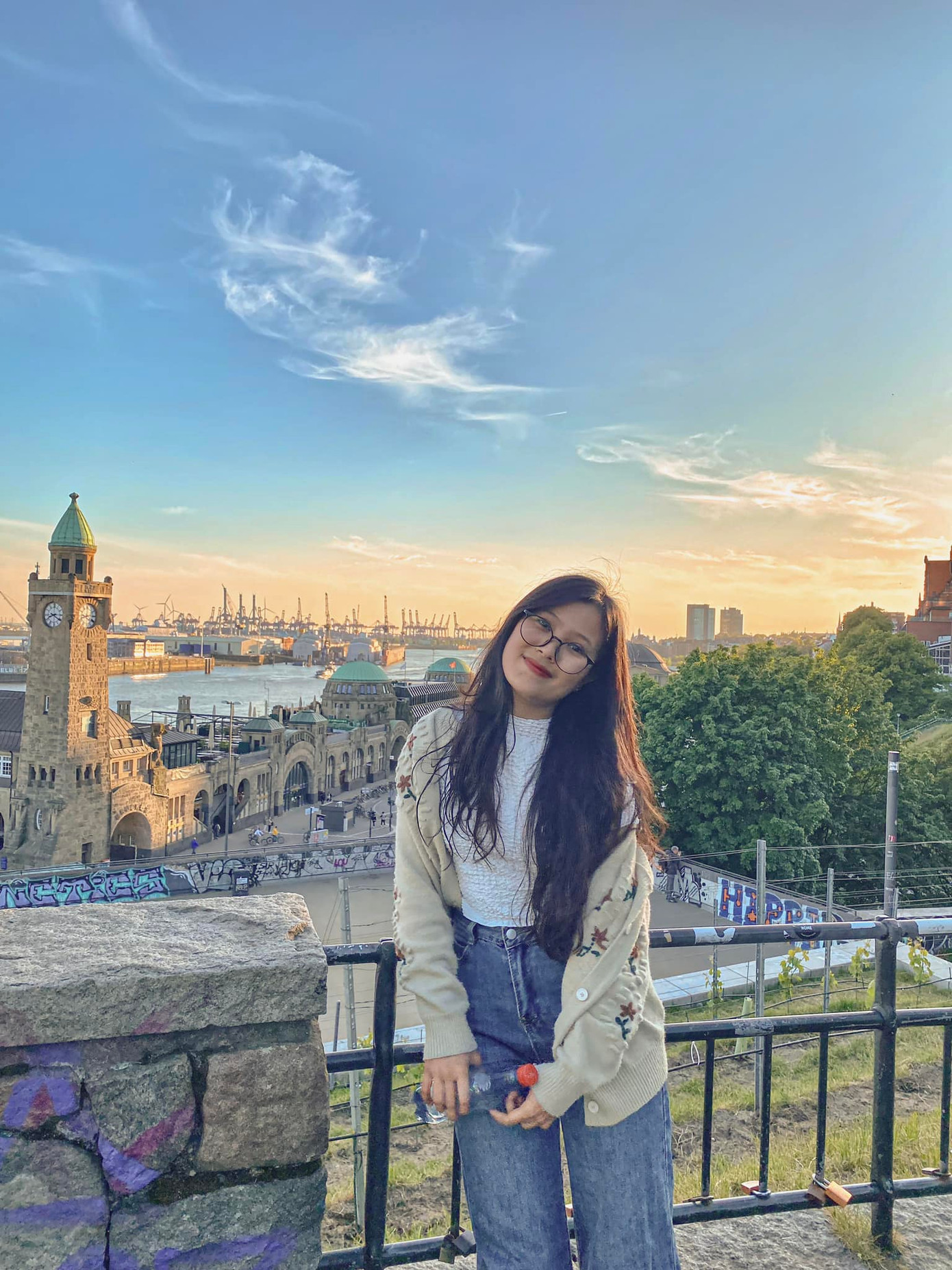 Ngân Trần tại Châu Âu. Ngân Trần tại Châu Âu.