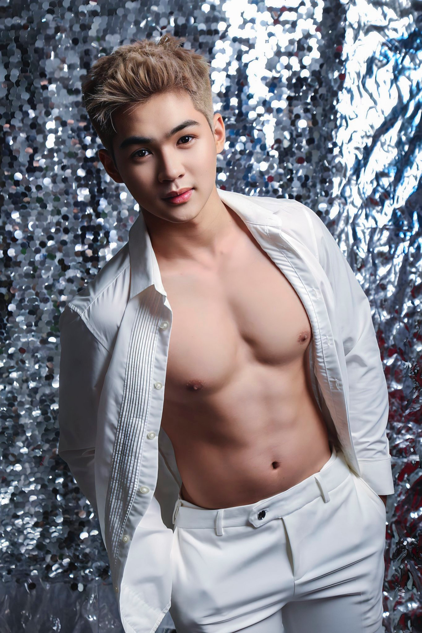 Anh chàng đã chứng minh cho mọi người thấy chỉ cần có sự cố gắng, nỗ lực thì bất cứ ai cũng có thể tỏa sáng và đạt được những thành công.