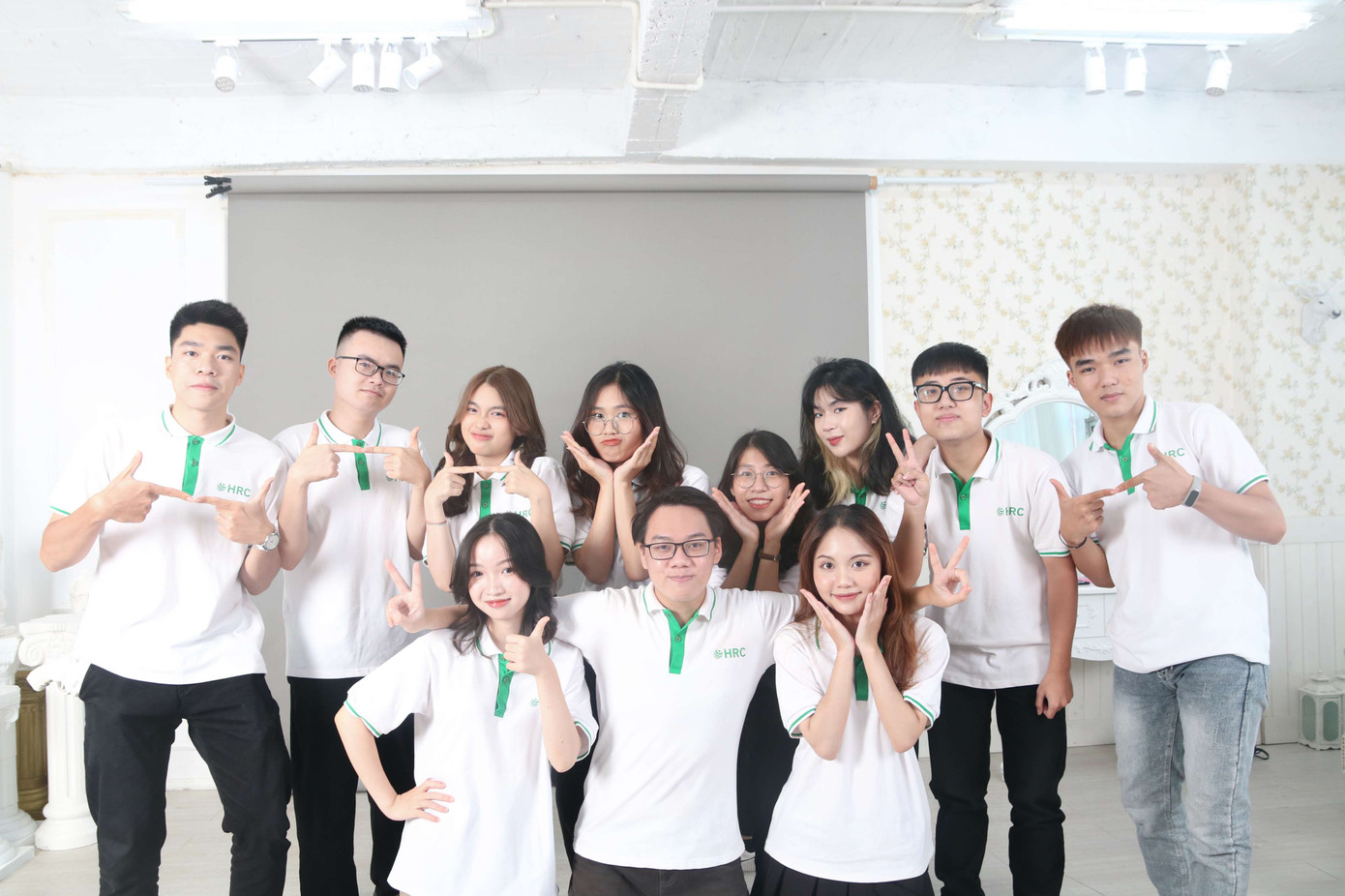 Ngọc chụp cùng CLB HRC.