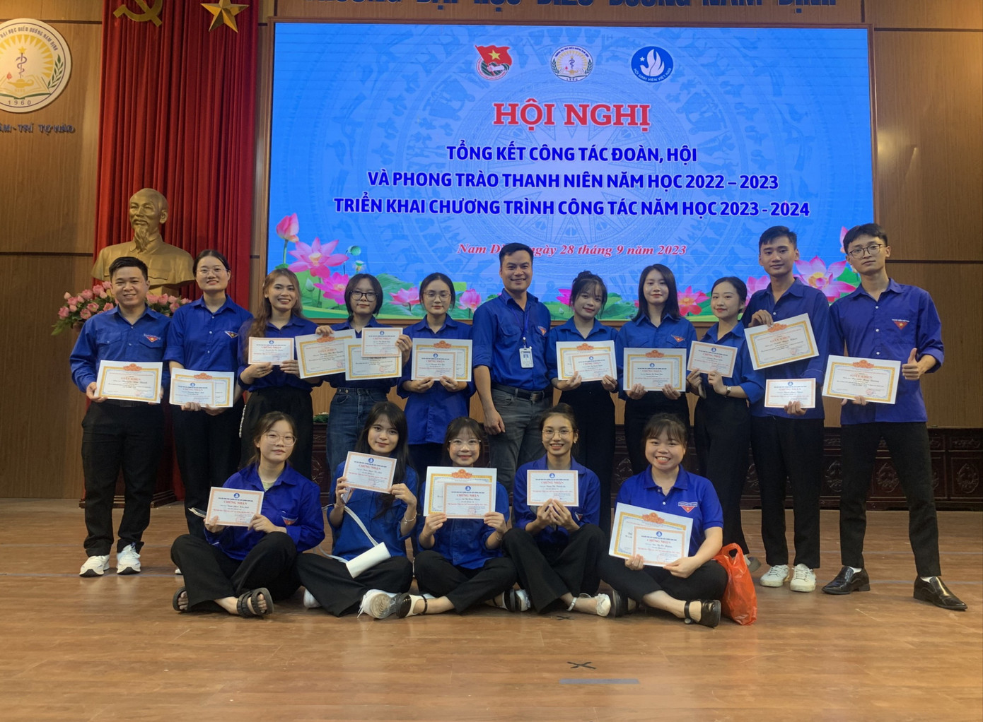 Thanh Thảo là một trong những gương mặt đoàn viên ưu tú của Trường Đại học Điều Dưỡng Nam Định. Thanh Thảo là một trong những gương mặt đoàn viên ưu tú của Trường Đại học Điều Dưỡng Nam Định.