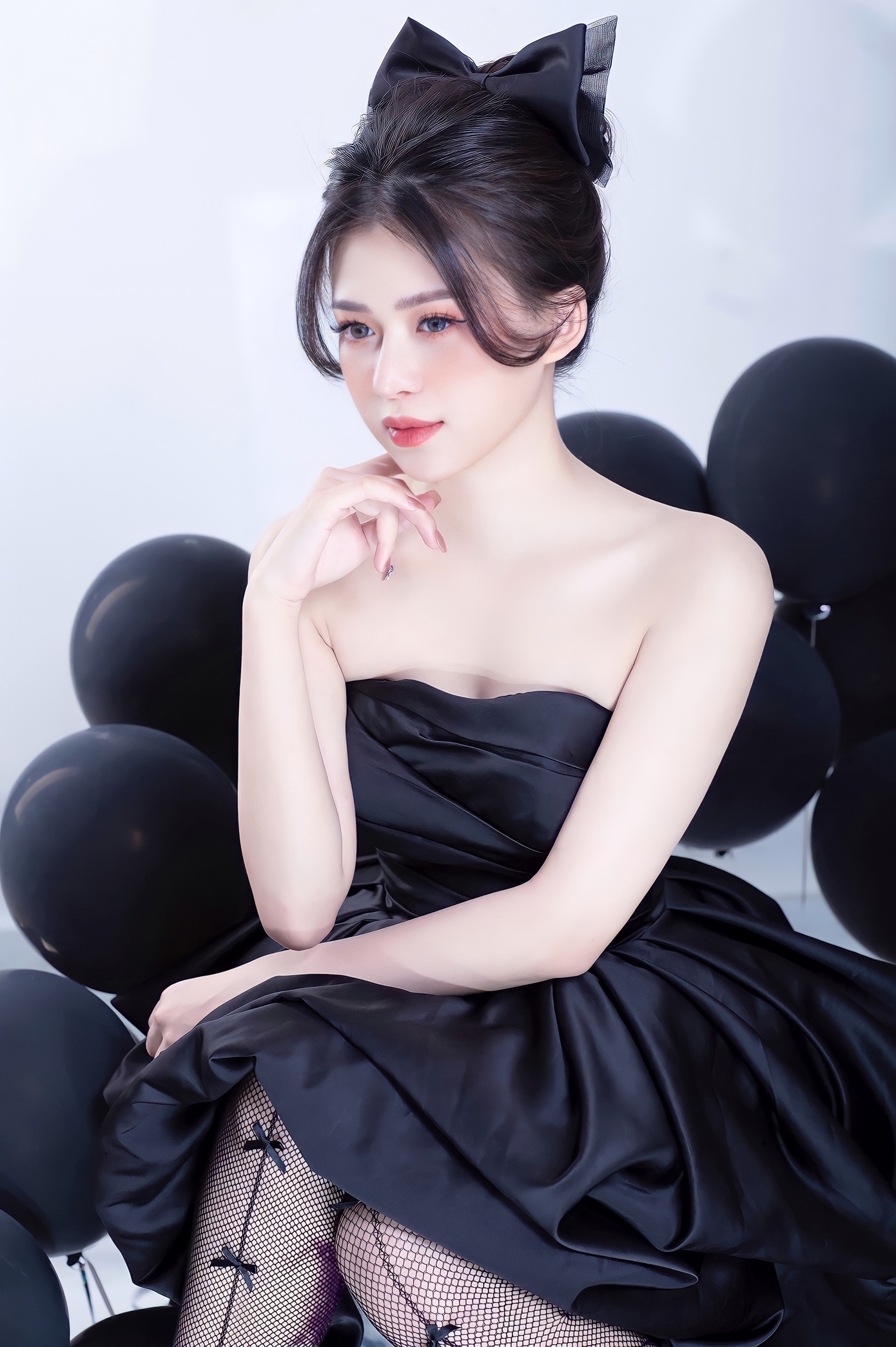 Hà Thu đã khởi nghiệp kinh doanh từ sớm.