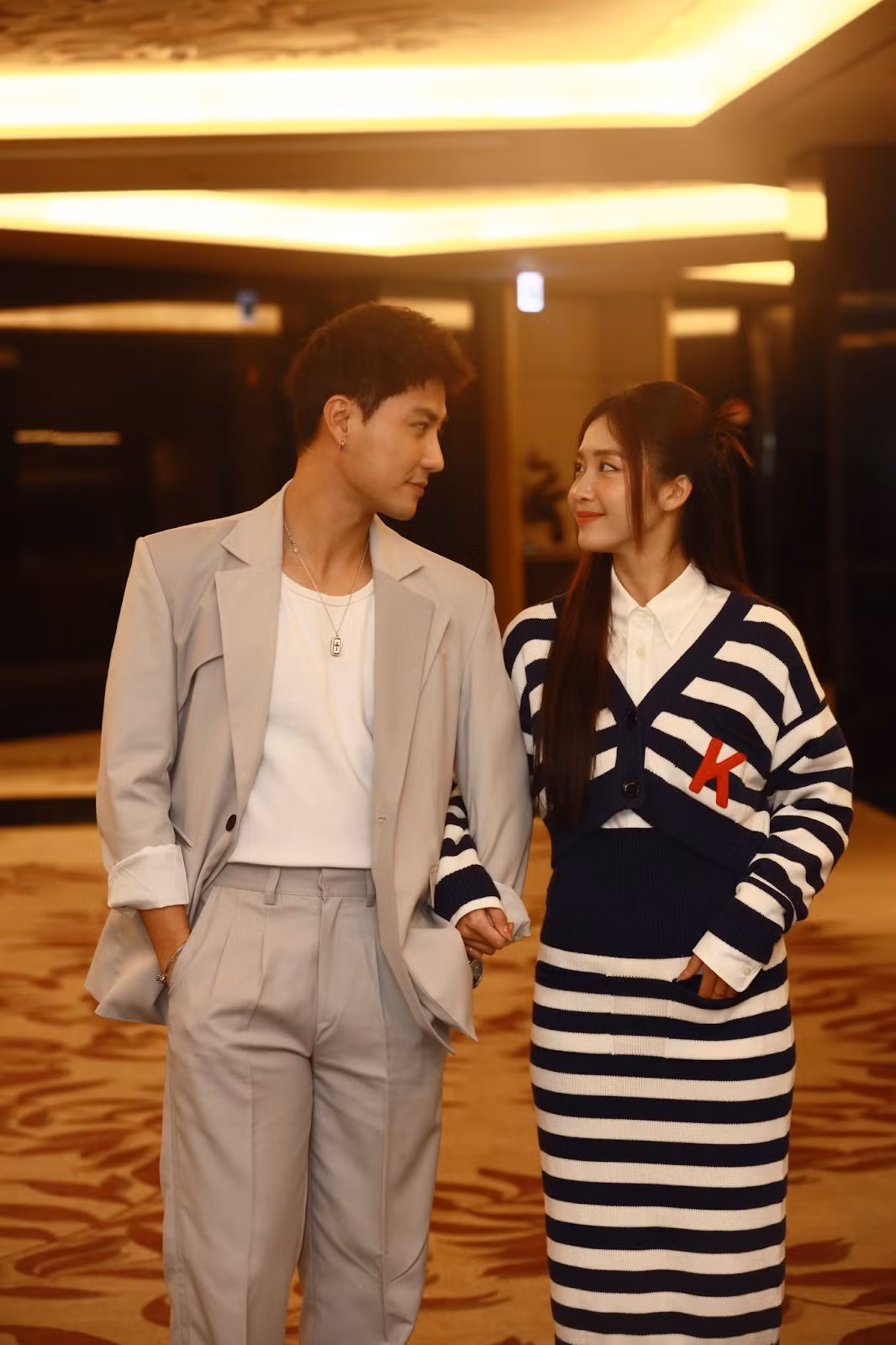Sau “11 tháng 5 ngày”, cặp đôi Thanh Sơn - Khả Ngân sẽ tái hợp trong “Gia đình mình vui bất thình lình”. Sau “11 tháng 5 ngày”, cặp đôi Thanh Sơn - Khả Ngân sẽ tái hợp trong “Gia đình mình vui bất thình lình”.