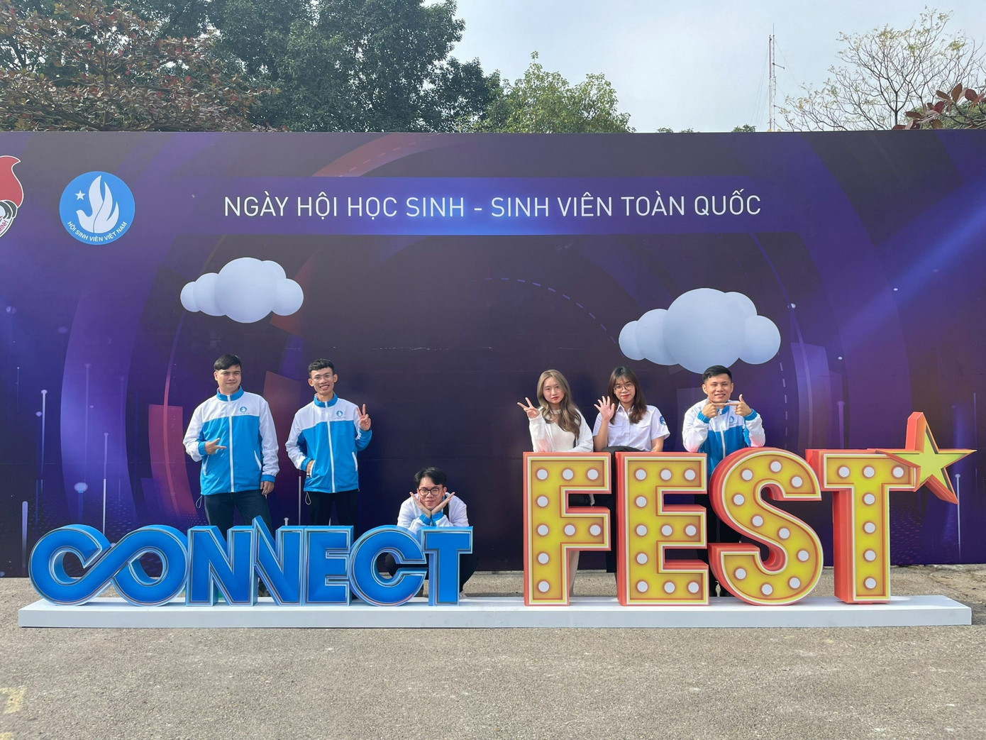 Hồng Phong đạt danh hiệu “Sinh viên 5 tốt” cấp Trung ương và Giải thưởng “Sao Tháng Giêng” cấp Trung ương năm 2022.