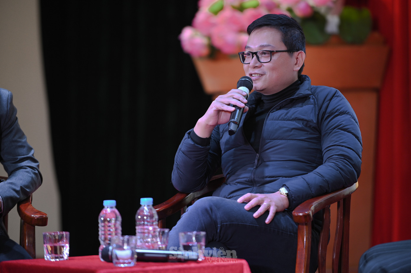 Ths. Vũ Anh Đức: “Công nghệ ngày càng phát triển, trí tuệ nhân tạo lên ngôi thì giá trị quan trọng nhất là tính sáng tạo, tính cá nhân hay chất riêng của mỗi người, chúng ta hãy cố gắng tạo dựng thương hiệu từ bản sắc của mình.”