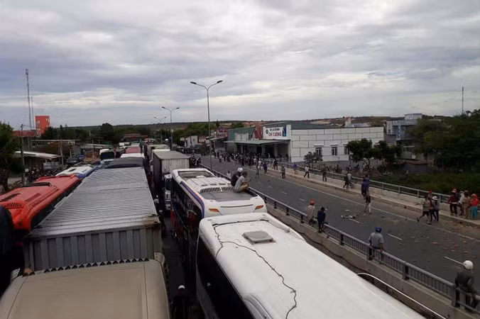 Người dân bị kẻ xấu xúi giục gây rối ở Bình Thuận ảnh 4