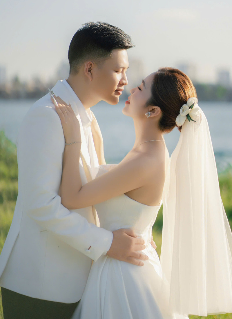 Cặp đôi kết hôn sau 6 năm yêu nhau.