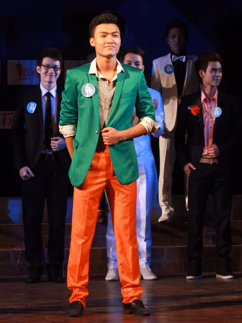 Lịch lãm trong bộ vest