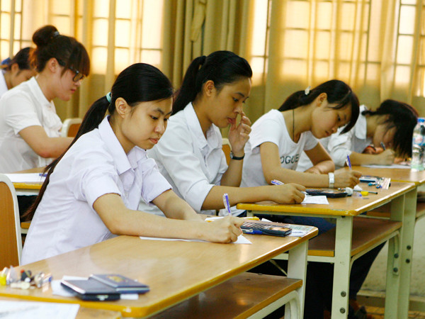 Cơ quan an ninh cảnh báo, các thí sinh hãy làm bài bằng chính thực lực của mình. Ảnh minh họa: Hồng Vĩnh. Cơ quan an ninh cảnh báo, các thí sinh hãy làm bài bằng chính thực lực của mình. Ảnh minh họa: Hồng Vĩnh