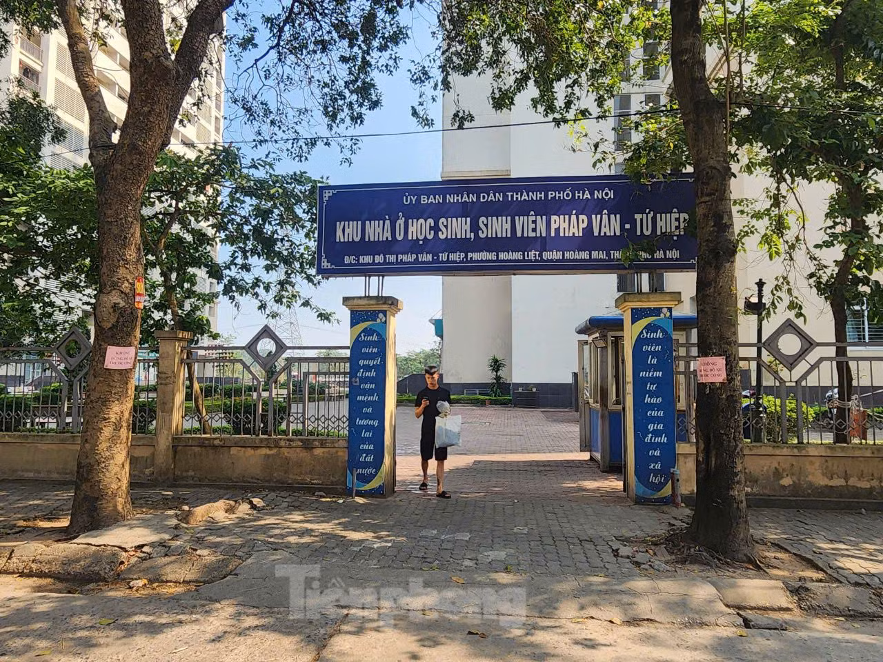 Tuy nhiên, đến nay mới chỉ có 2 khối nhà A5 và A6 đang hoạt động nhưng cũng có rất ít học sinh, sinh viên thuê. Nguyên nhân bởi khu nhà này khá xa các trường đại học, cao đẳng.