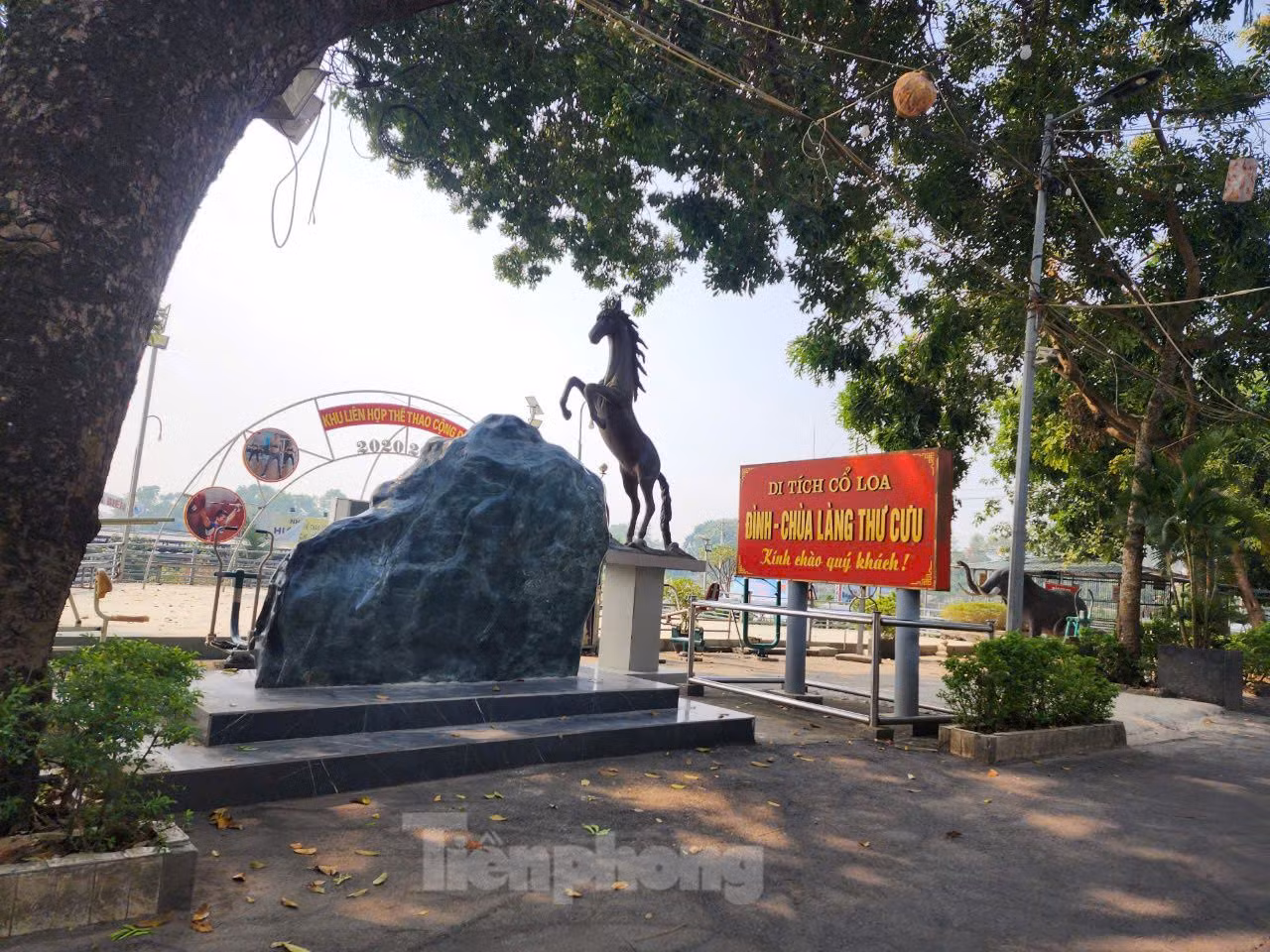 Ông Sáng cho biết, hành vi vi phạm của chủ đầu tư đã được UBND xã lập biên bản vi phạm hành chính. Đồng thời, báo cáo UBND huyện Đông Anh để có phương án xử lý phù hợp.
