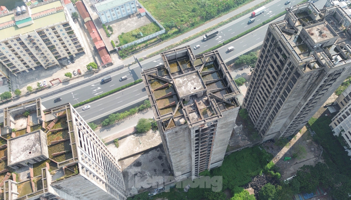 UBND phường Hoàng Liệt cũng cho biết, phường đã nhiều lần kiến nghị quận Hoàng Mai đề xuất thành phố có giải pháp để đưa các tòa nhà A1, A2, A3 vào hoạt động. Hoặc chuyển đổi sang nhà ở xã hội do nhu cầu loại hình nhà ở hiện nay là rất lớn.