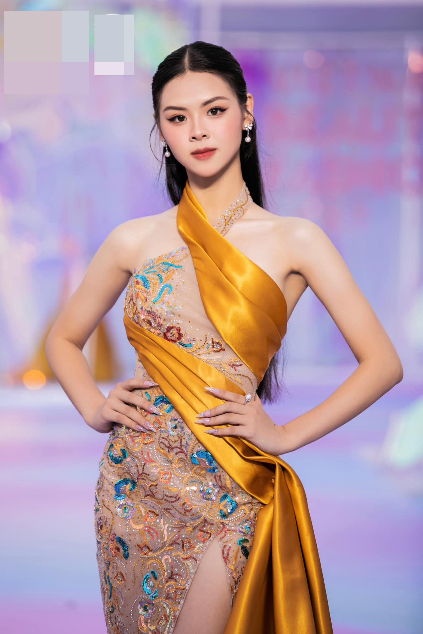 Người đẹp cần cải thiện nhiều hơn về kỹ năng trình diễn catwalk, biểu cảm cũng như hình thể để tiếp tục ghi dấu ấn.