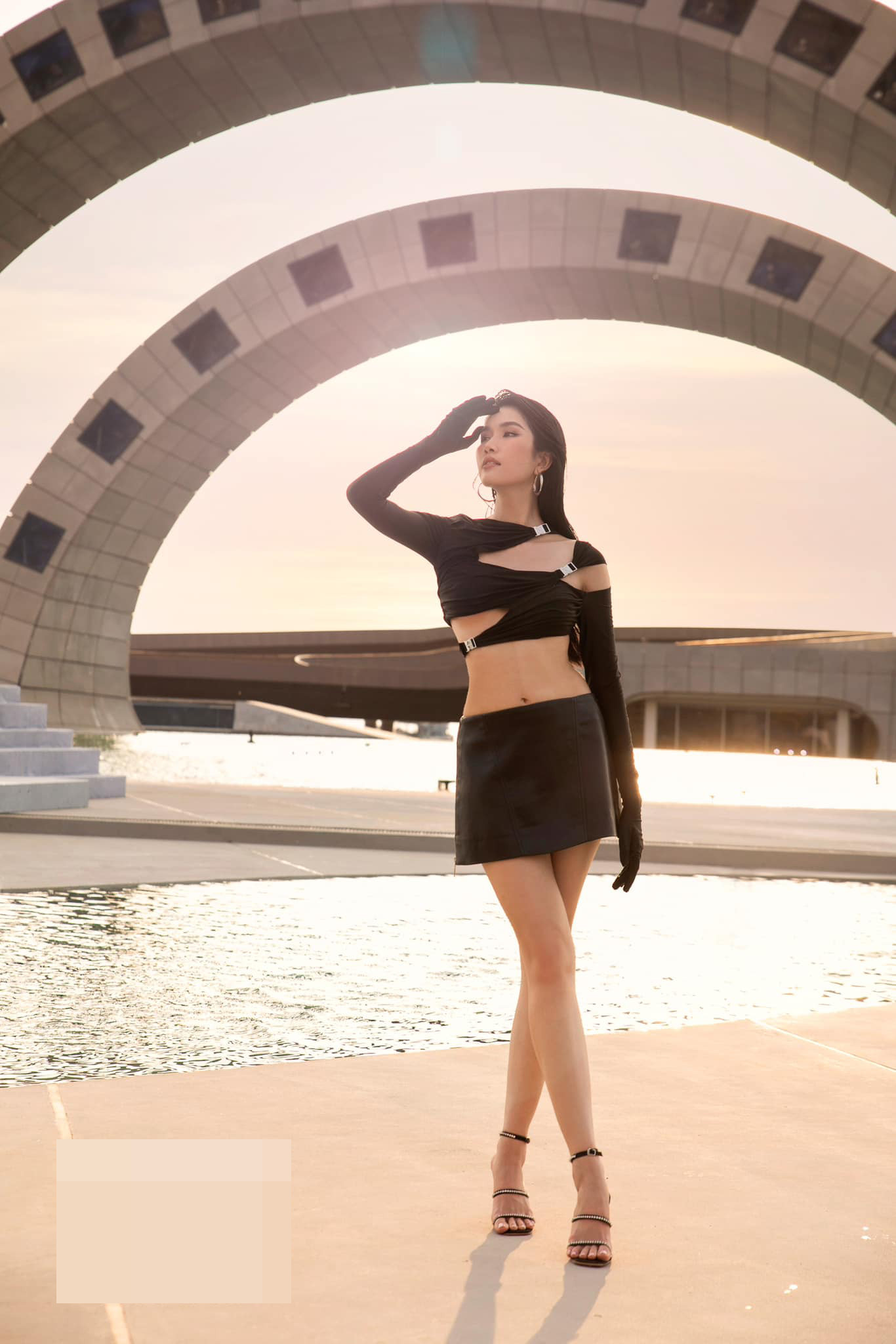 Kể từ sau khi được cầu hôn, Á hậu Phương Anh được nhận xét có phong cách thời trang táo bạo, quyến rũ hơn. Trước đó, Á hậu Việt Nam 2020 gắn liền với phong cách nhẹ nhàng, trong sáng. Hiện tại, cô thử nghiệm nhiều cách ăn mặc cá tính, gợi cảm.