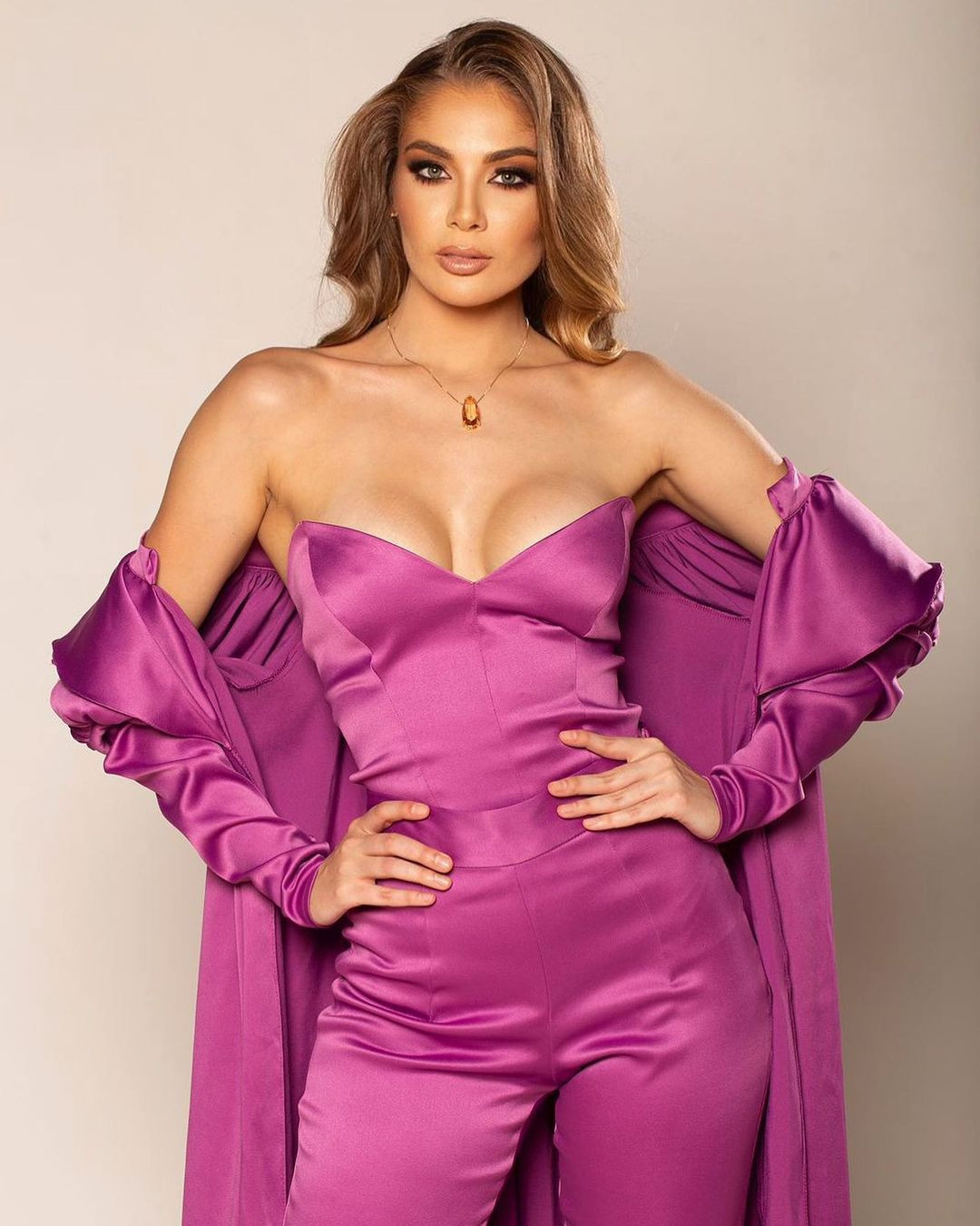 Adriana Yanca năm nay 27 tuổi là một người mẫu chuyên nghiệp ở Rio de Janeiro.