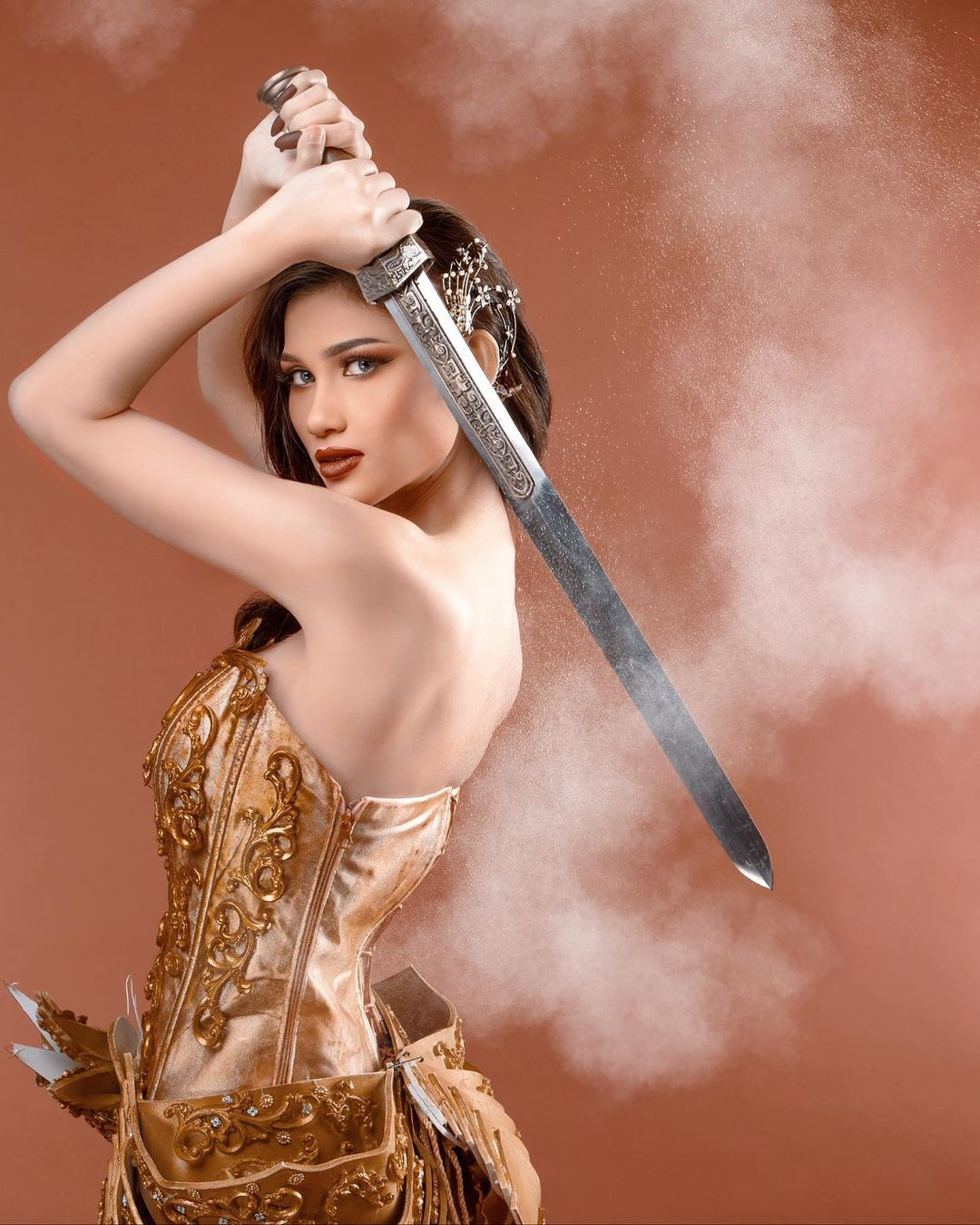 Indonesia là quốc gia được đánh giá cao tại sân chơi Miss Grand với những thành tích ấn tượng. Quốc gia này thường cử tới cuộc thi Hoa hậu Hòa bình những người đẹp có sắc vóc sắc sảo, nổi trội.