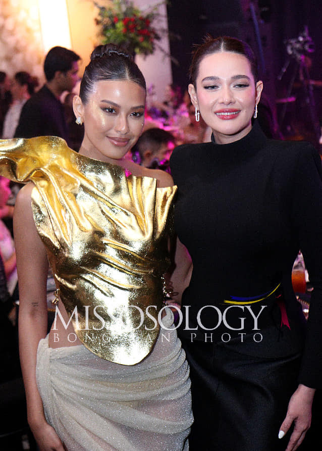 Trong khi diện mạo của Celeste Cortesi nhận được nhiều lời khen ngợi thì vẻ ngoài của Michelle Marquez Dee lại gây tranh cãi trên các diễn đàn sắc đẹp.