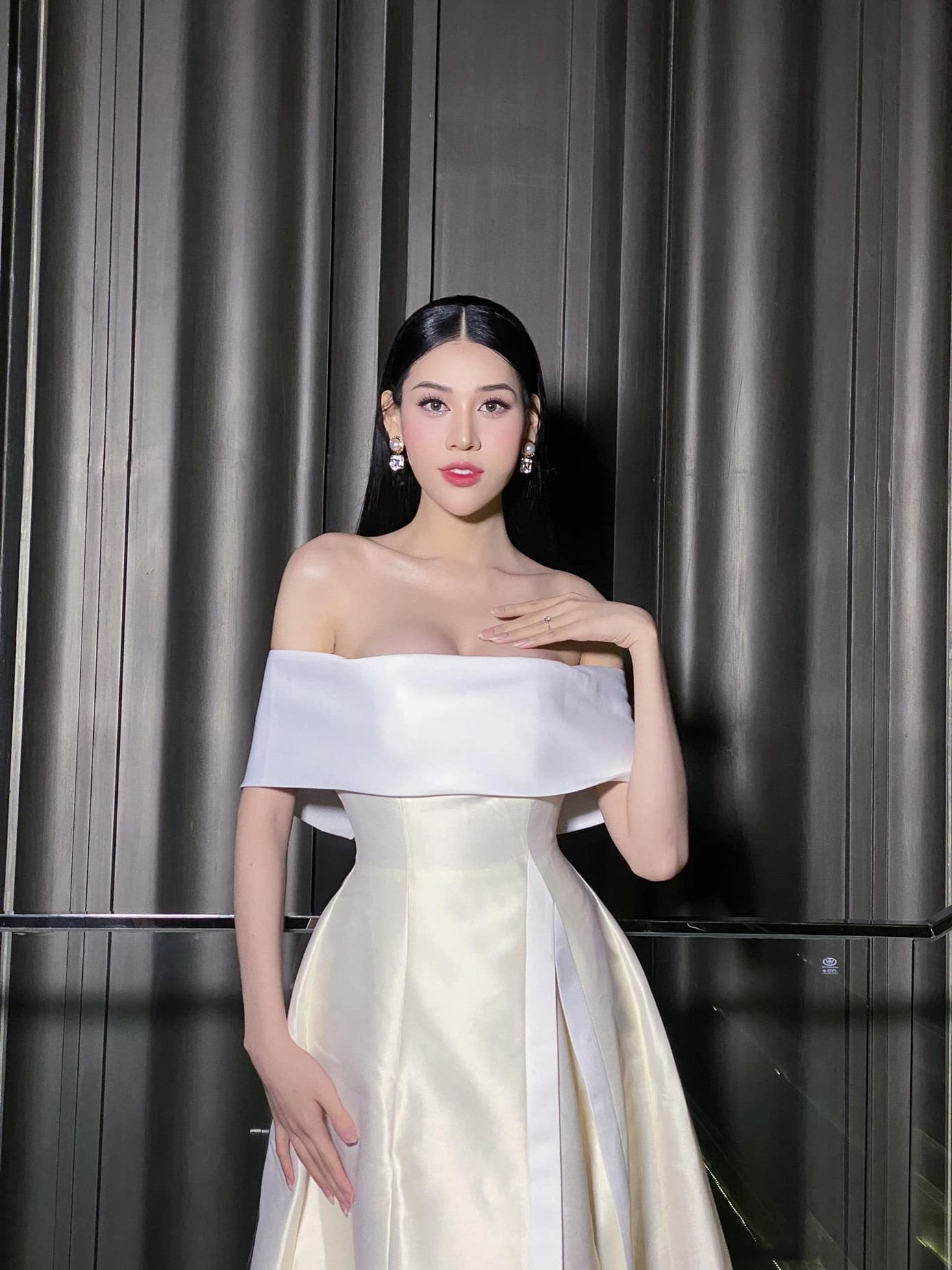 Dịu Thảo hội ngộ thí sinh Hoa hậu chuyển giới Quốc tế 2023 ở Thái Lan.