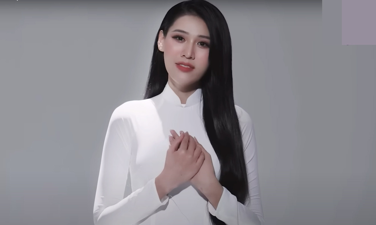 Hình ảnh Dịu Thảo trong clip tự giới thiệu bản thân.