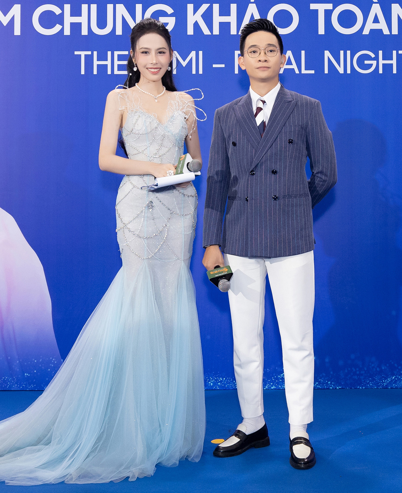 Á hậu 2 Hoa hậu Việt Nam 2022 Lê Nguyễn Ngọc Hằng đảm nhận vai trò MC thảm đỏ sự kiện.