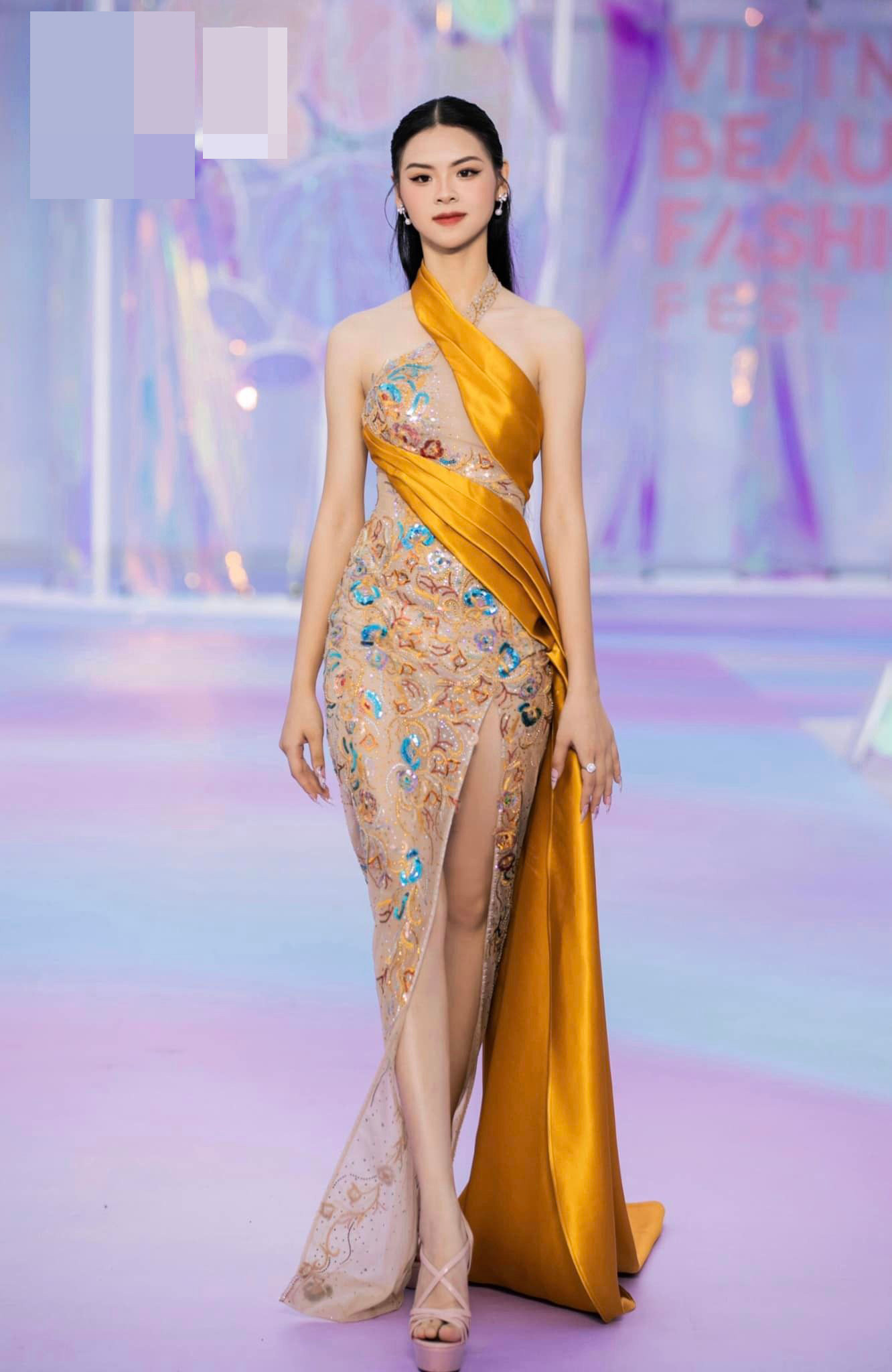 Người đẹp cần cải thiện nhiều hơn về kỹ năng trình diễn catwalk, biểu cảm cũng như hình thể để tiếp tục ghi dấu ấn.