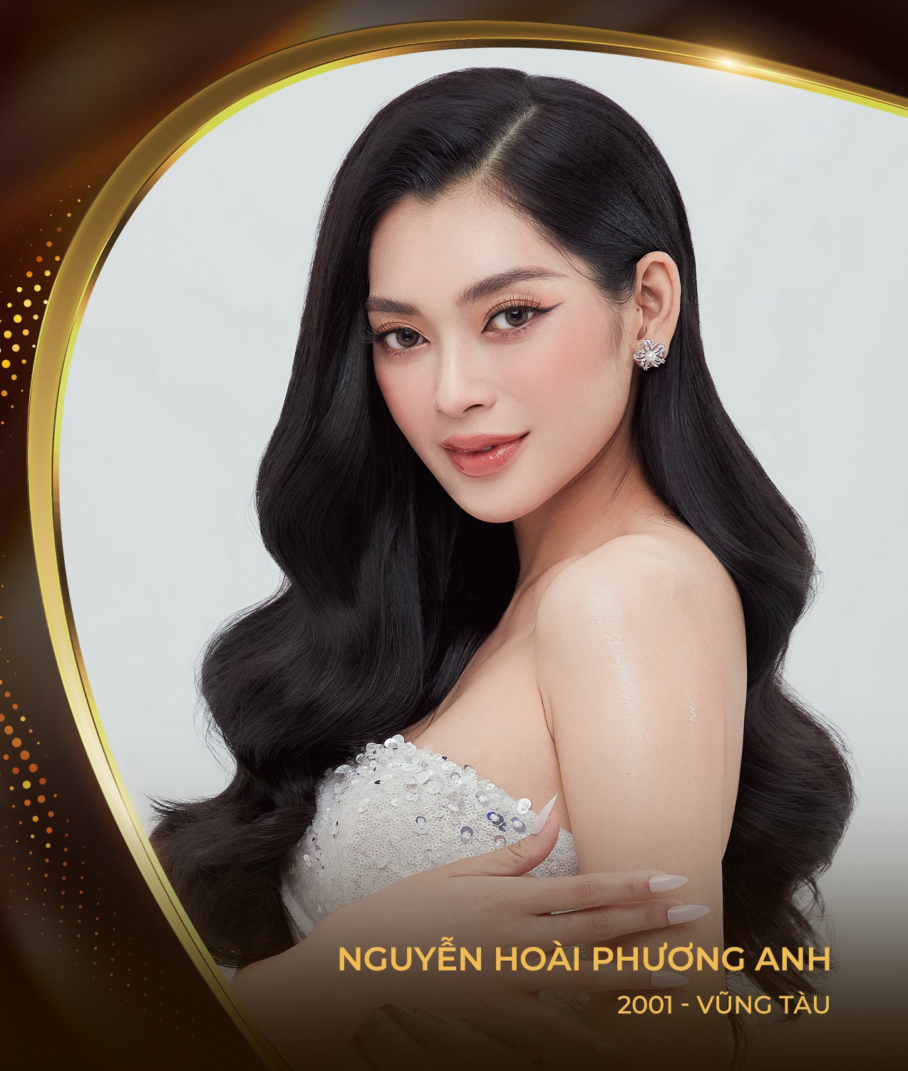 Thí sinh Nguyễn Hoài Phương Anh sinh năm 2001 đến từ Vũng Tàu. Cô gây chú ý khi từng vào Top 37 Miss World Vietnam 2022.