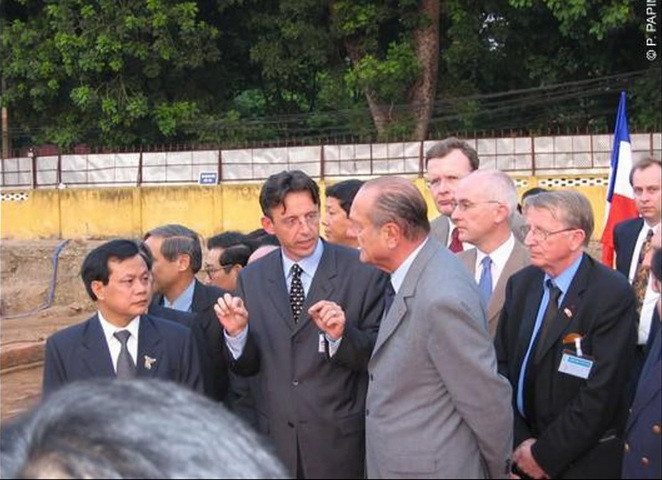 Những khoảnh khắc đáng nhớ của cựu Tổng thống Pháp Jaques Chirac ở Việt Nam ảnh 6