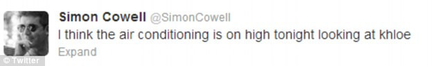 Ông bầu Simon Cowell hóm hỉnh nói về sự cố của Khloe trên Twitter