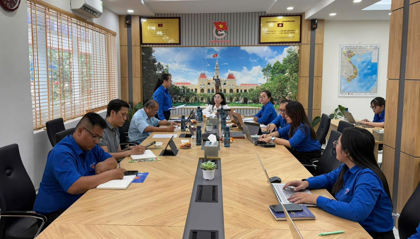 Chị Nguyễn Phạm Duy Trang - Bí thư Trung ương Đoàn, Chủ tịch Hội đồng Đội T.Ư làm việc với Thường trực Hội đồng Đội TPHCM về công tác Đội và phong trào thiếu nhi thành phố trong học kỳ I, năm học 2024 - 2025.