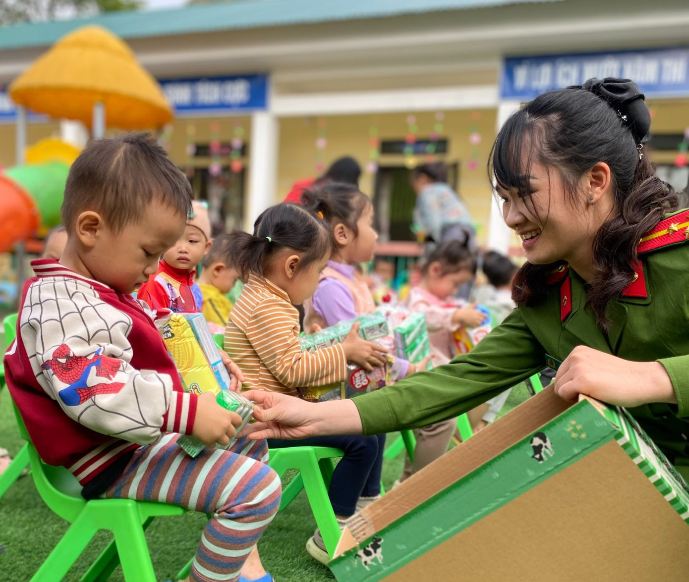 Đây là hoạt động thiết thực và cần thiết giúp khẳng định về trách nhiệm của lực lượng Công an xã tại cơ sở. Đây là hoạt động thiết thực và cần thiết giúp khẳng định về trách nhiệm của lực lượng Công an xã tại cơ sở.