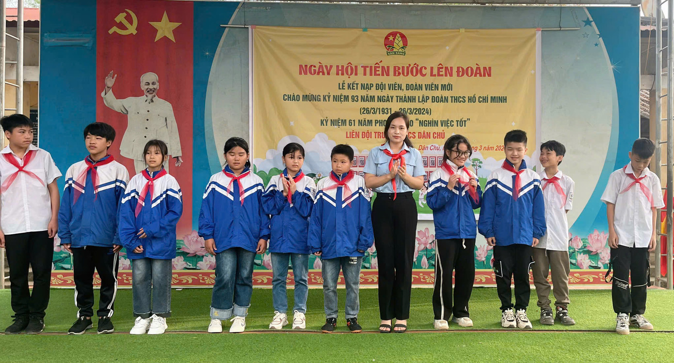 “Tôi thấy chính mình đã học được những bài học quý giá về sự kiên nhẫn, lòng vị tha và cách nhìn nhận cuộc sống qua lăng kính của các em học sinh”, cô Diệp bày tỏ.